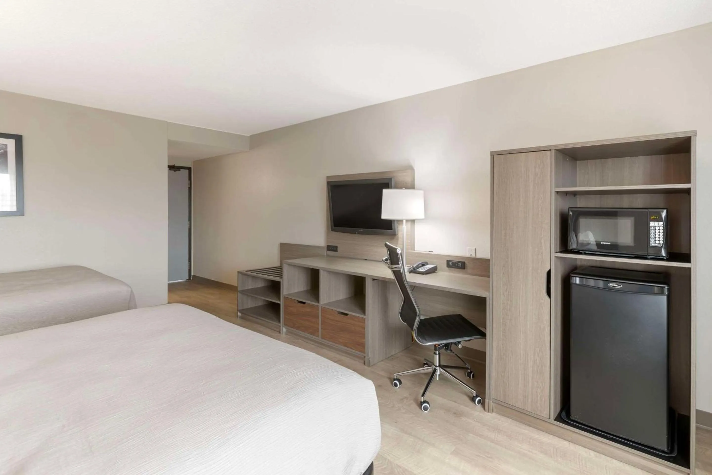 Bedroom, Bed in Quality Inn Newton at I-80