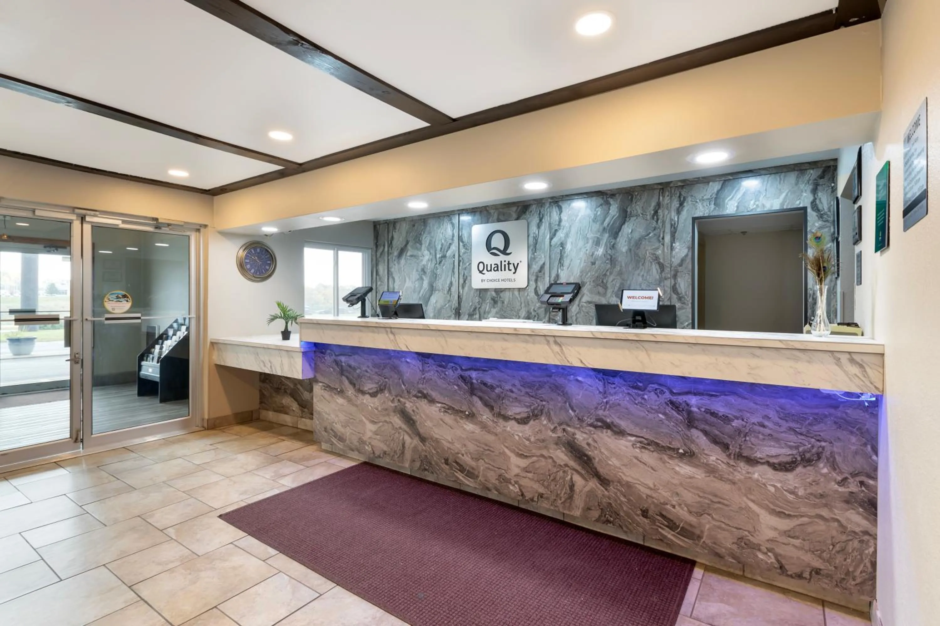 Lobby or reception in Quality Inn Newton at I-80