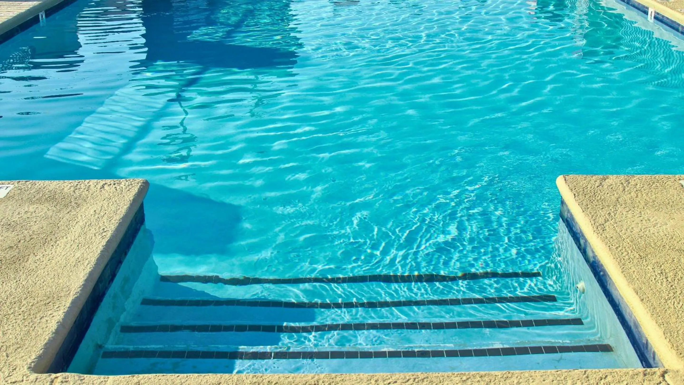 Facade/entrance in Magnuson Hotel Sand Springs – Tulsa West