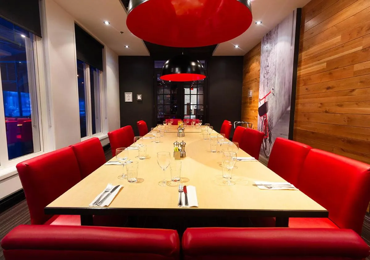 Restaurant/places to eat in Hôtel Énergie Shawinigan