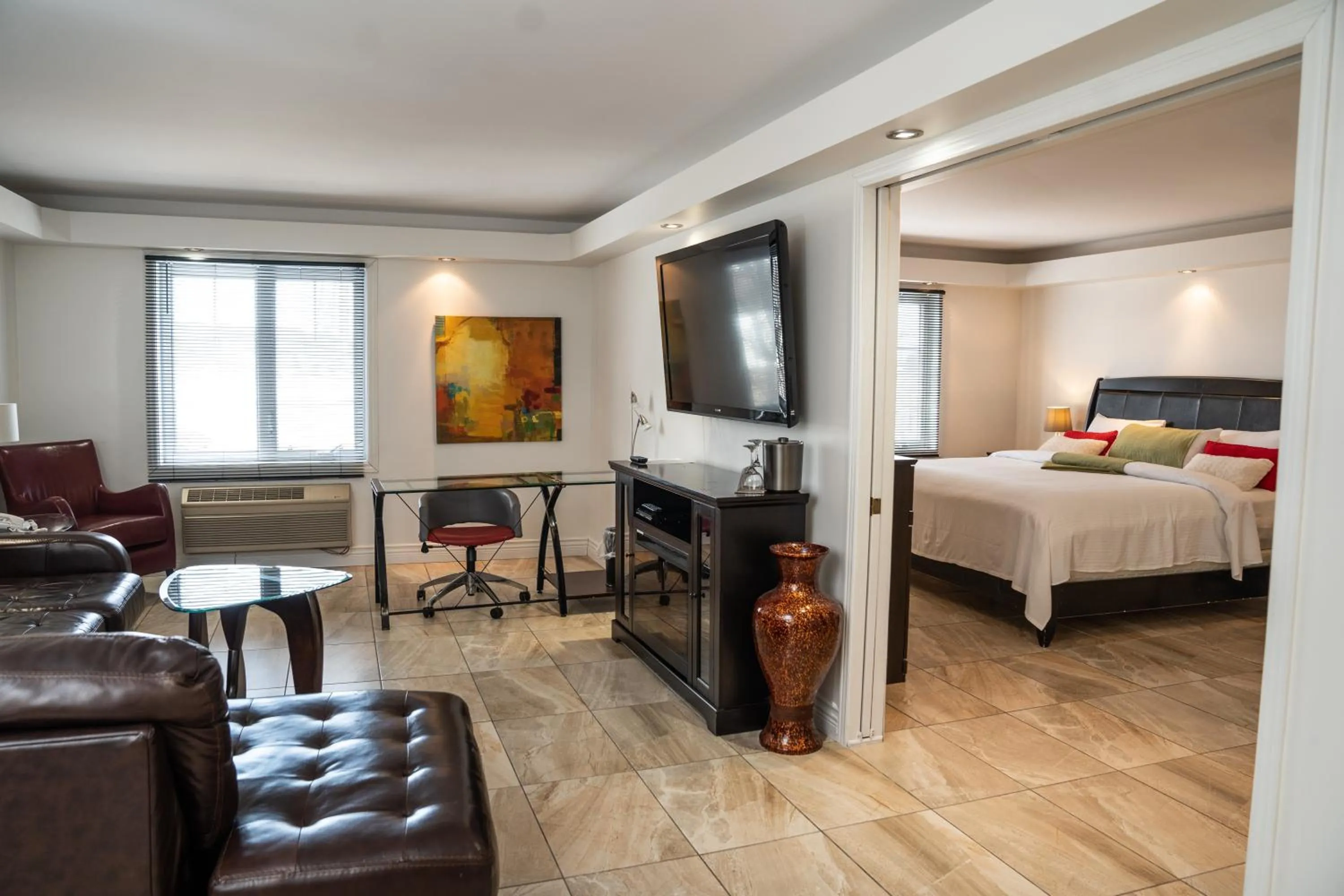 Bed in Hôtel Énergie Shawinigan