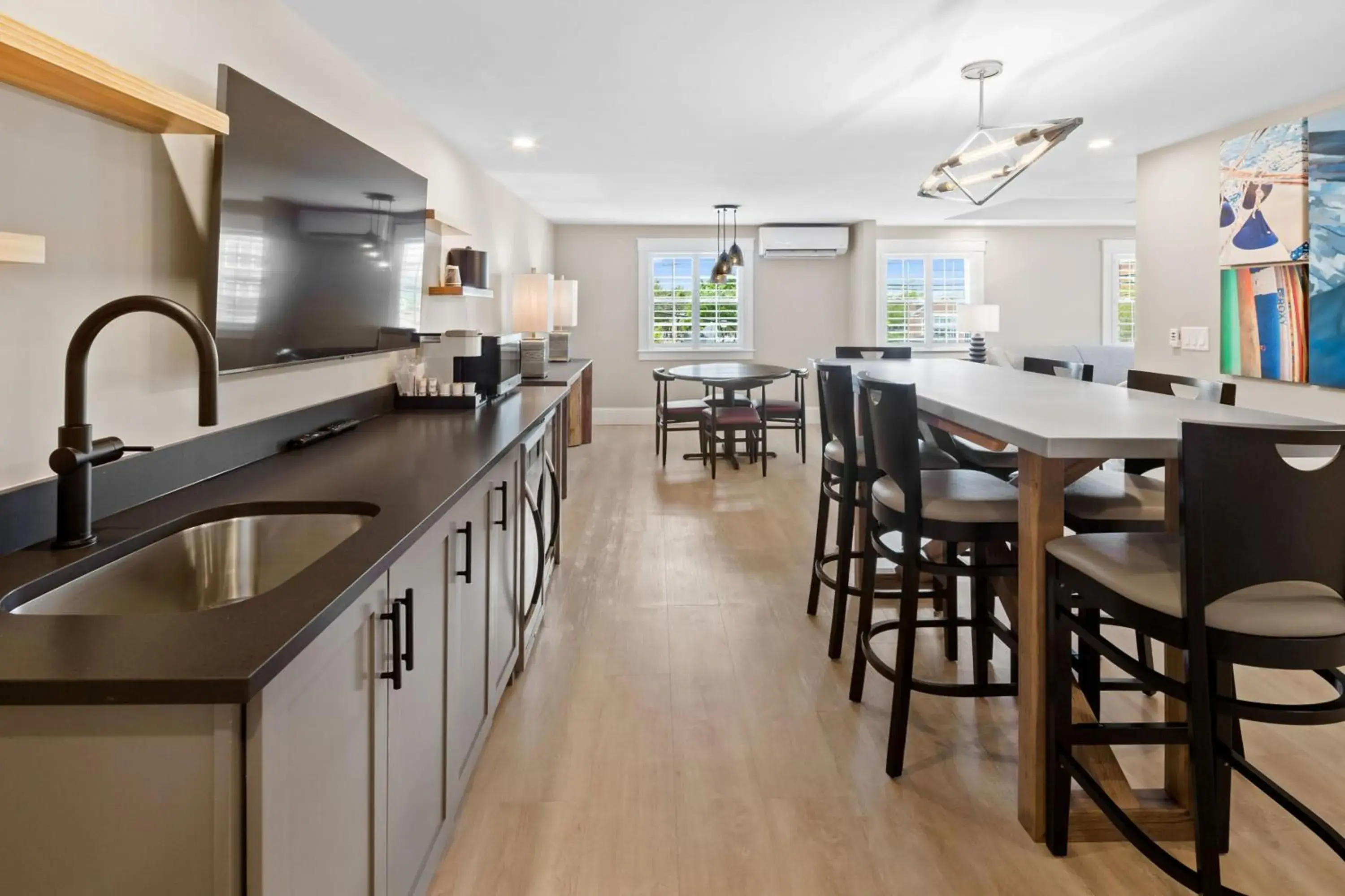 One-Bedroom Suite in Inn At Swan River One-Bedroom Suite in Inn At Swan River