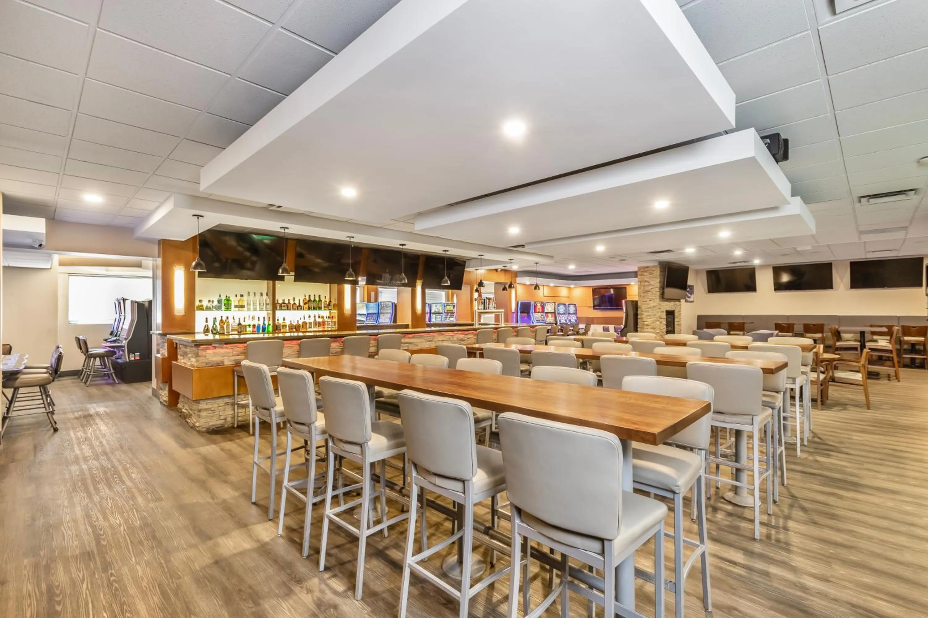 Restaurant/places to eat in Quality Inn & Suites