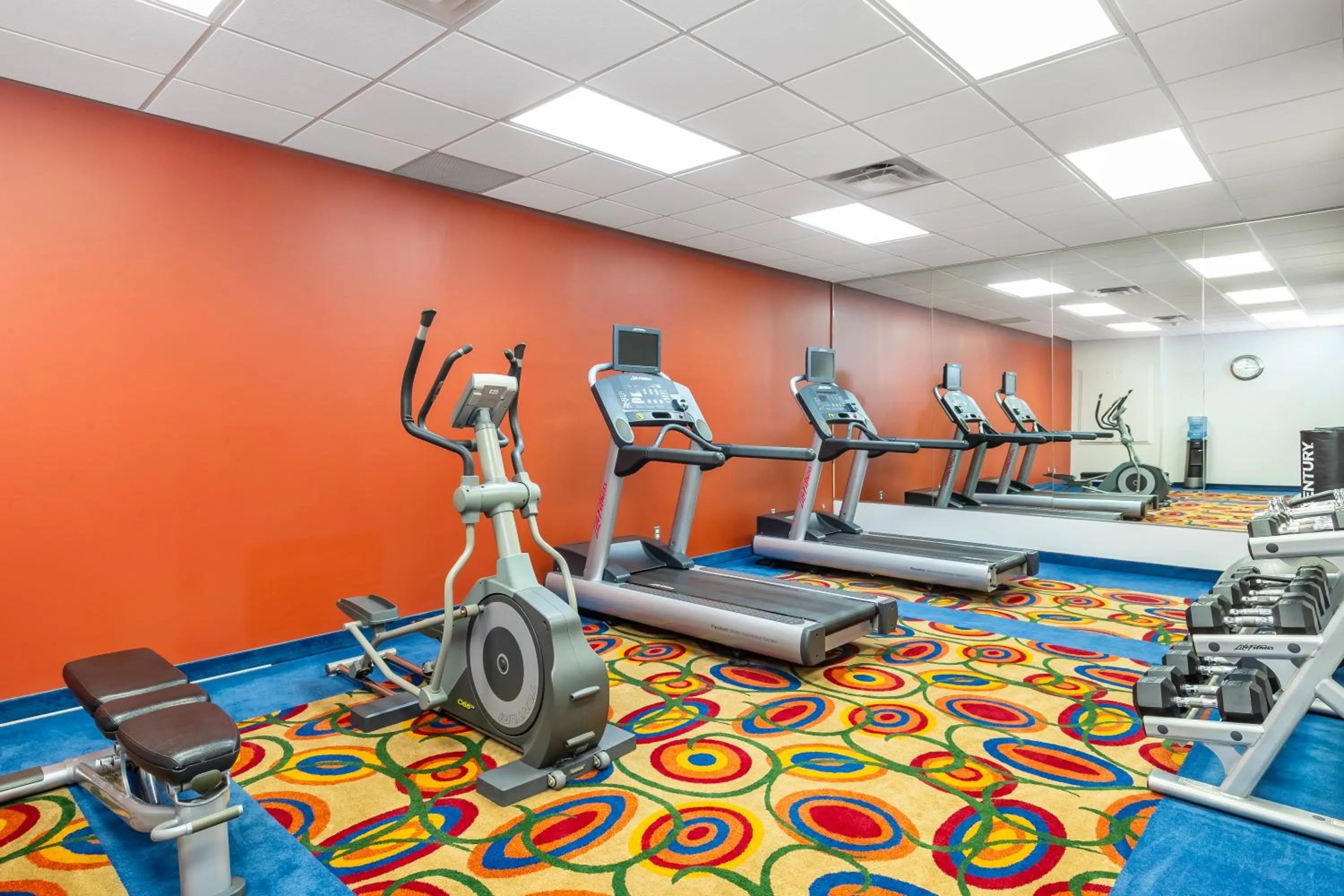 Fitness centre/facilities in Quality Inn & Suites