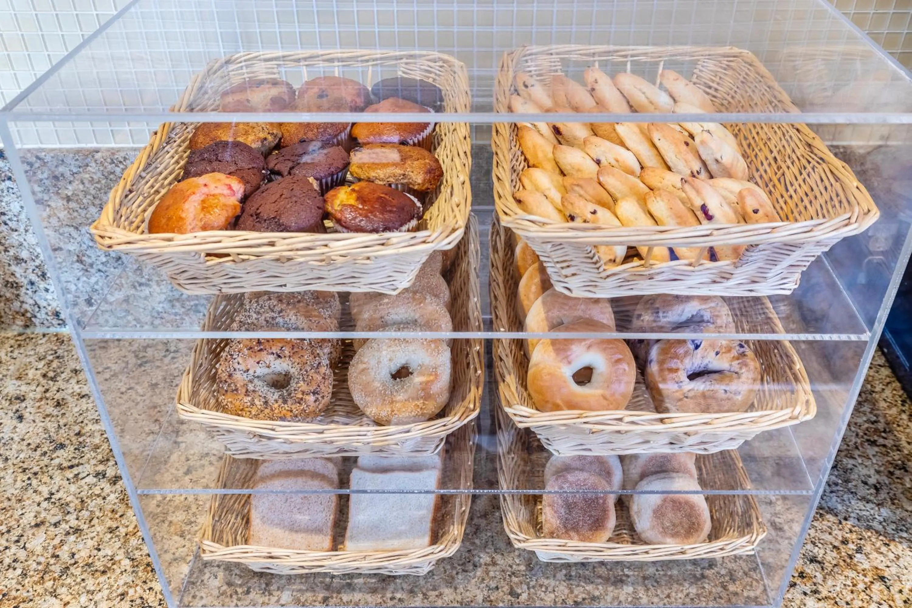 Food in Quality Inn & Suites