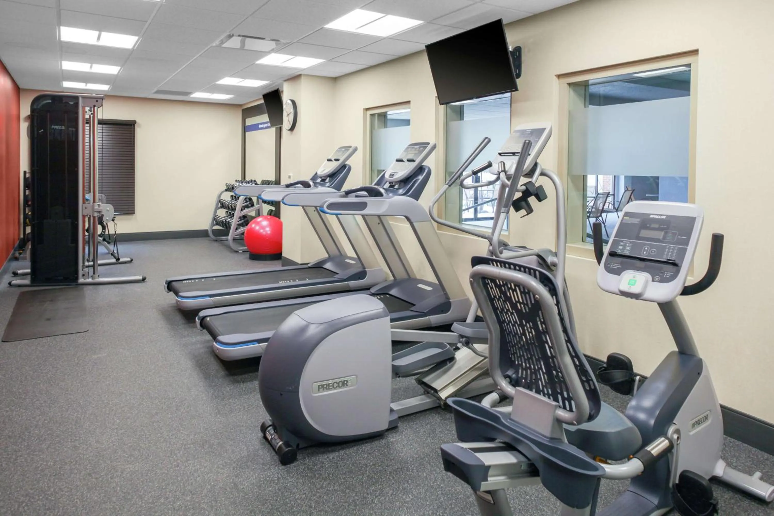 Fitness centre/facilities in Hampton Inn Jasper
