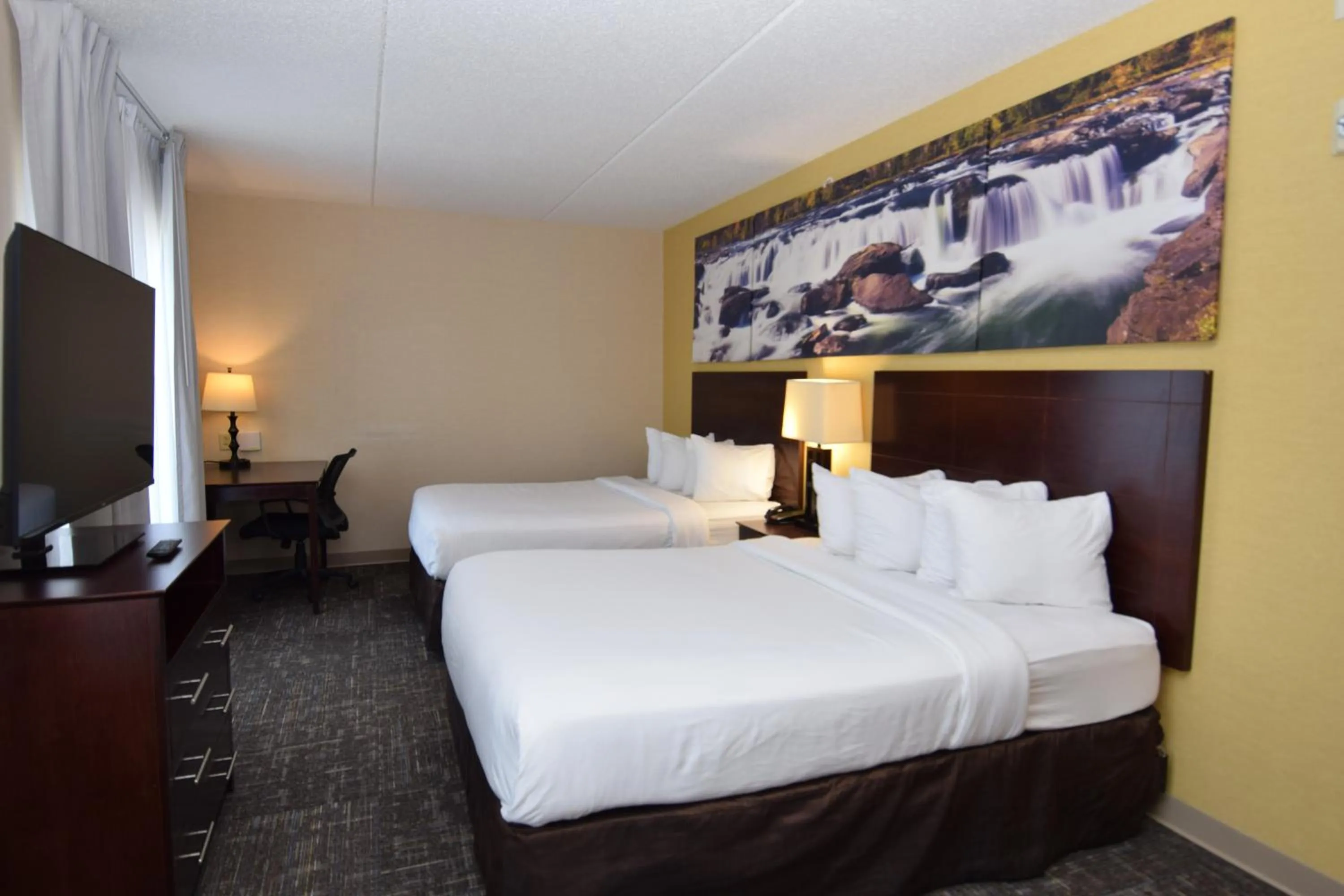 Bed in Cicero Grand - Syracuse North