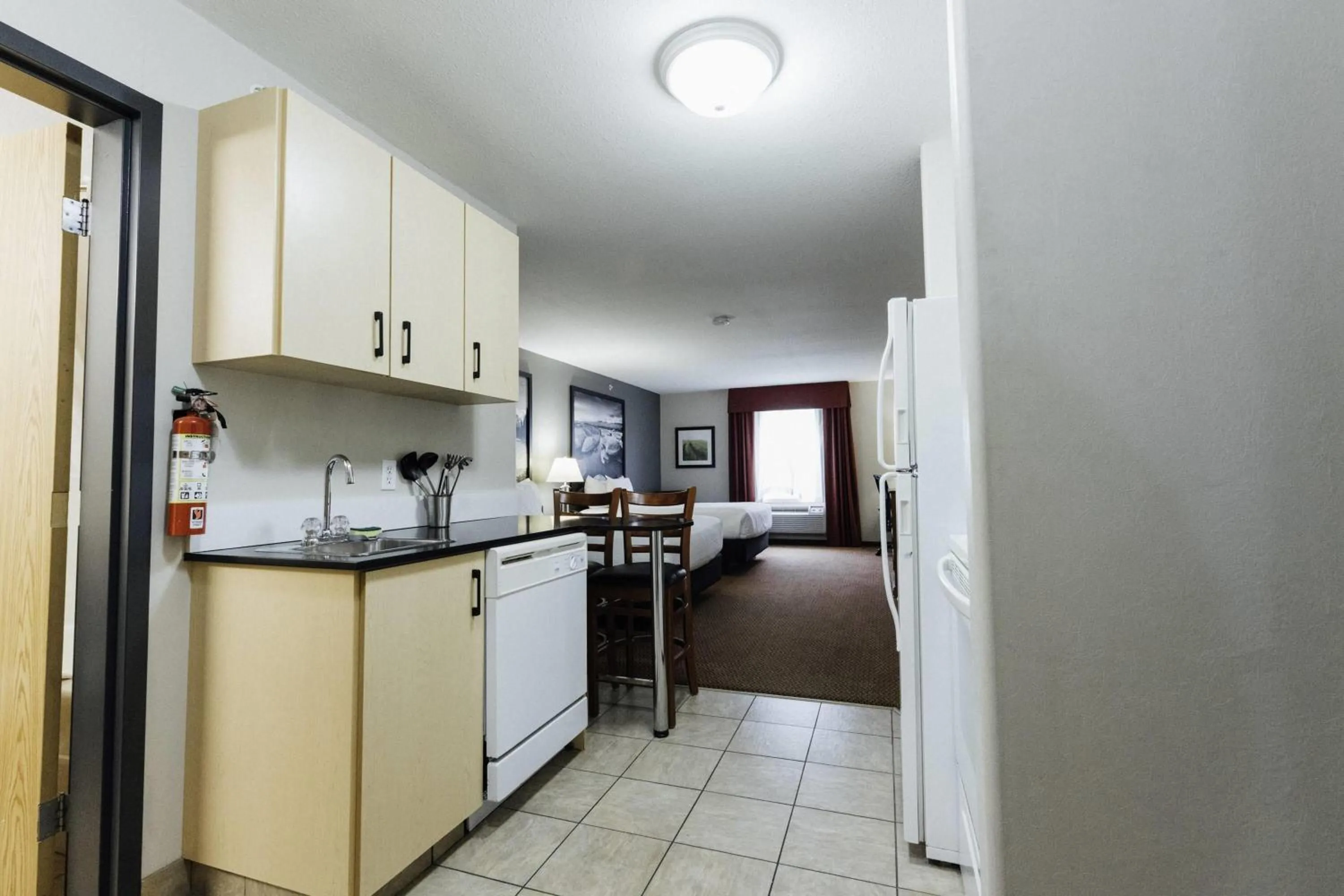 Photo of the whole room in Super 8 by Wyndham Grande Prairie