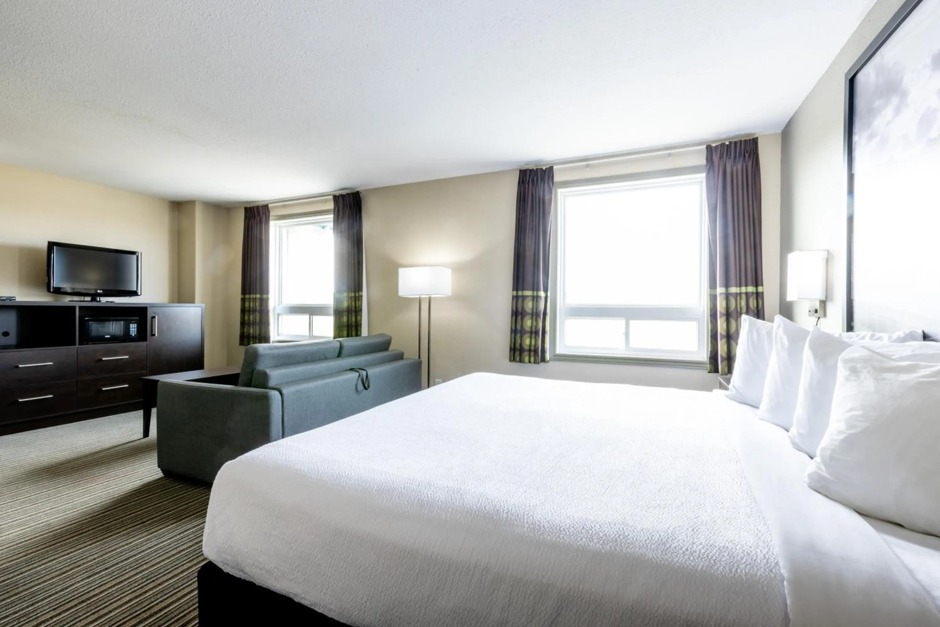 Bed in Super 8 by Wyndham Truro NS