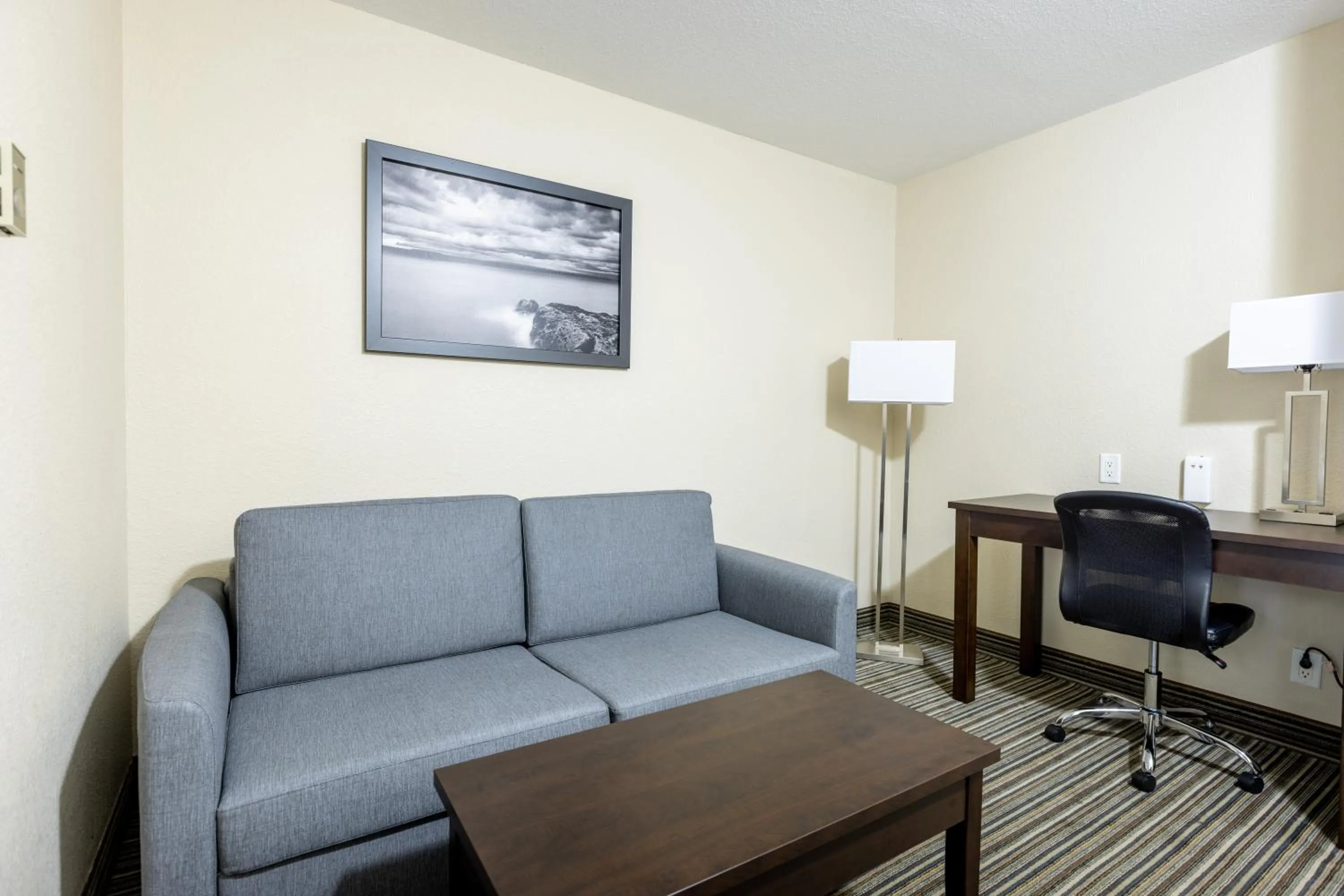 Living room in Super 8 by Wyndham Truro NS