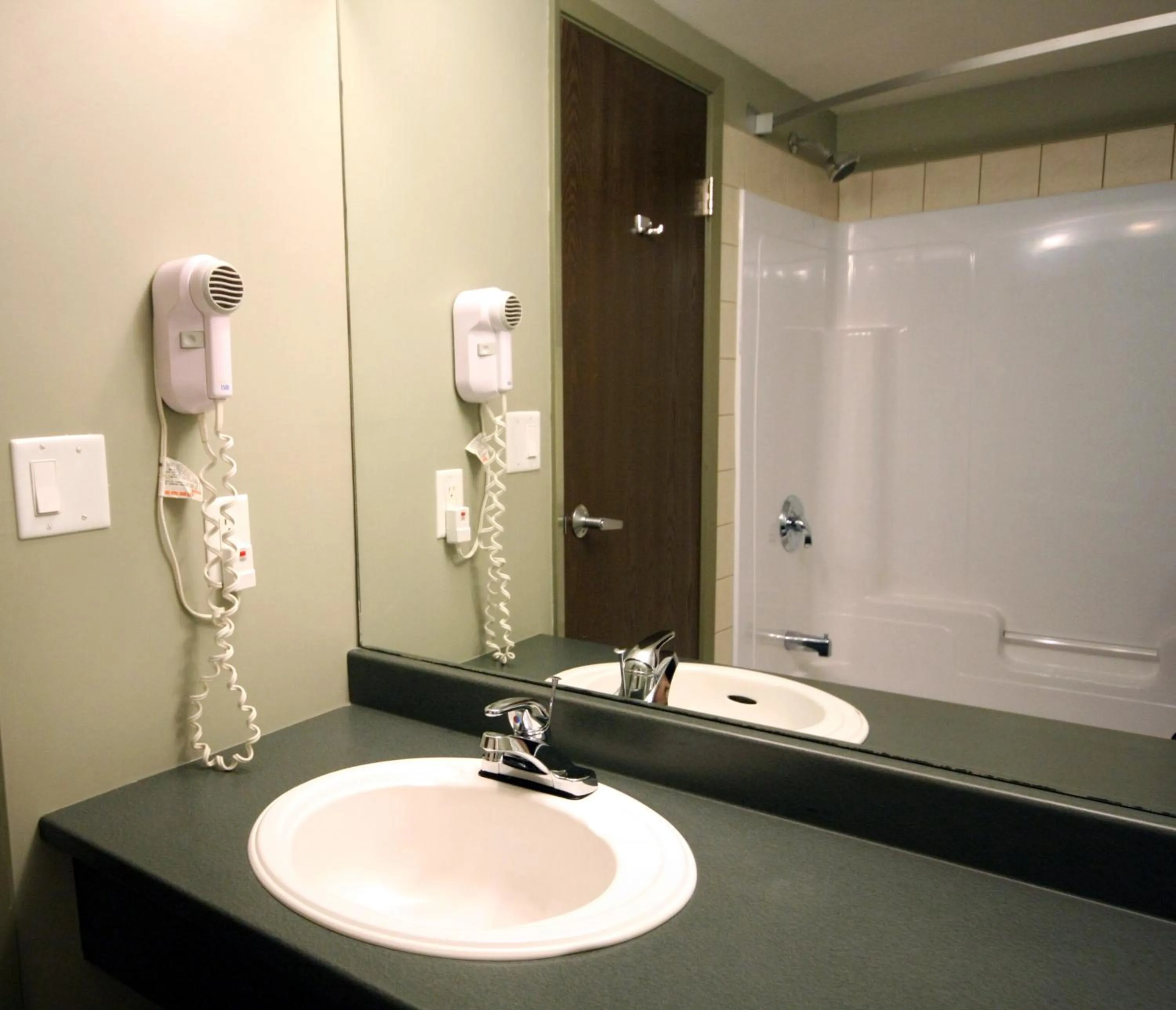Bathroom in Super 8 by Wyndham Truro NS