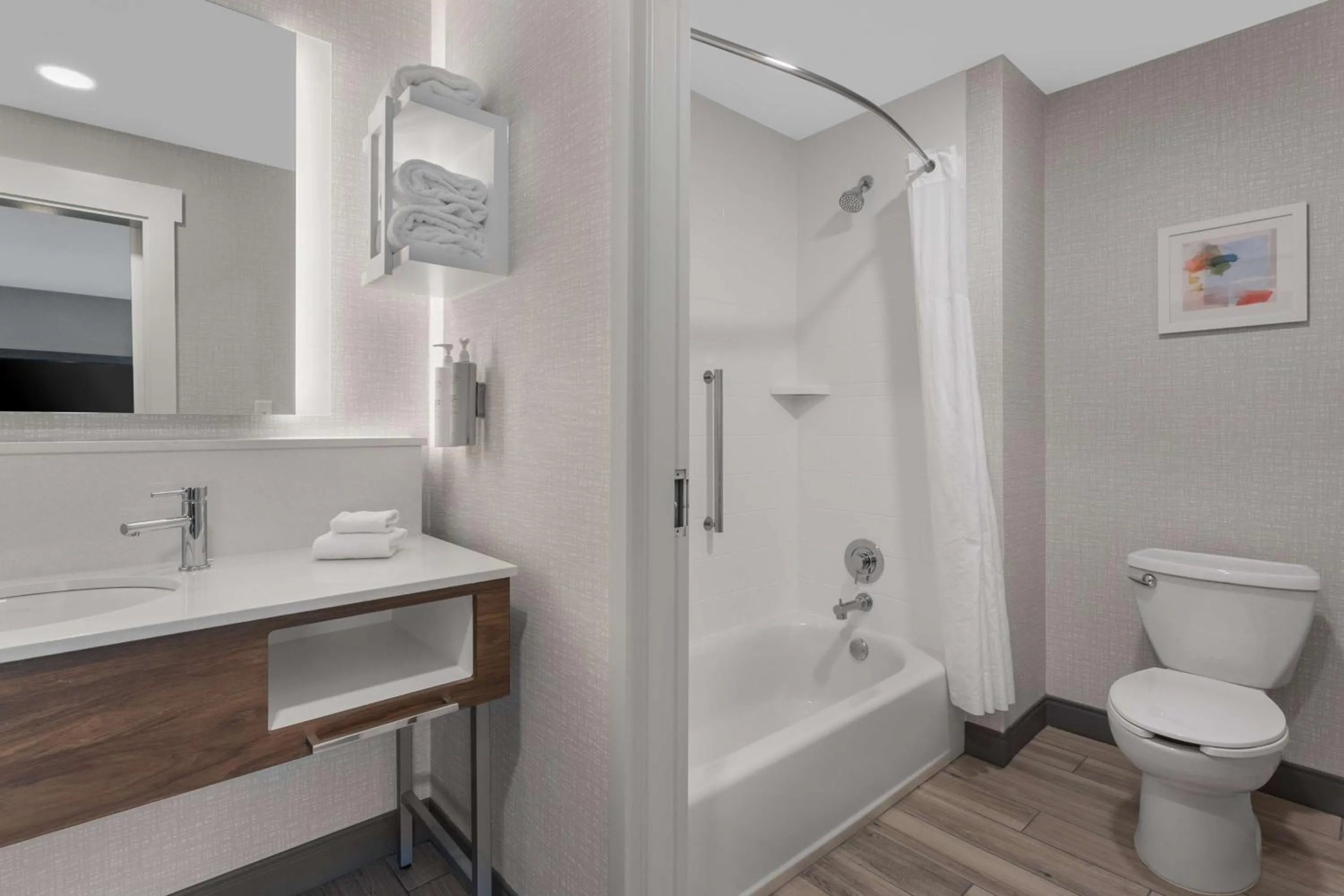 Bathroom in Hampton Inn and Suites - Lincoln Northeast