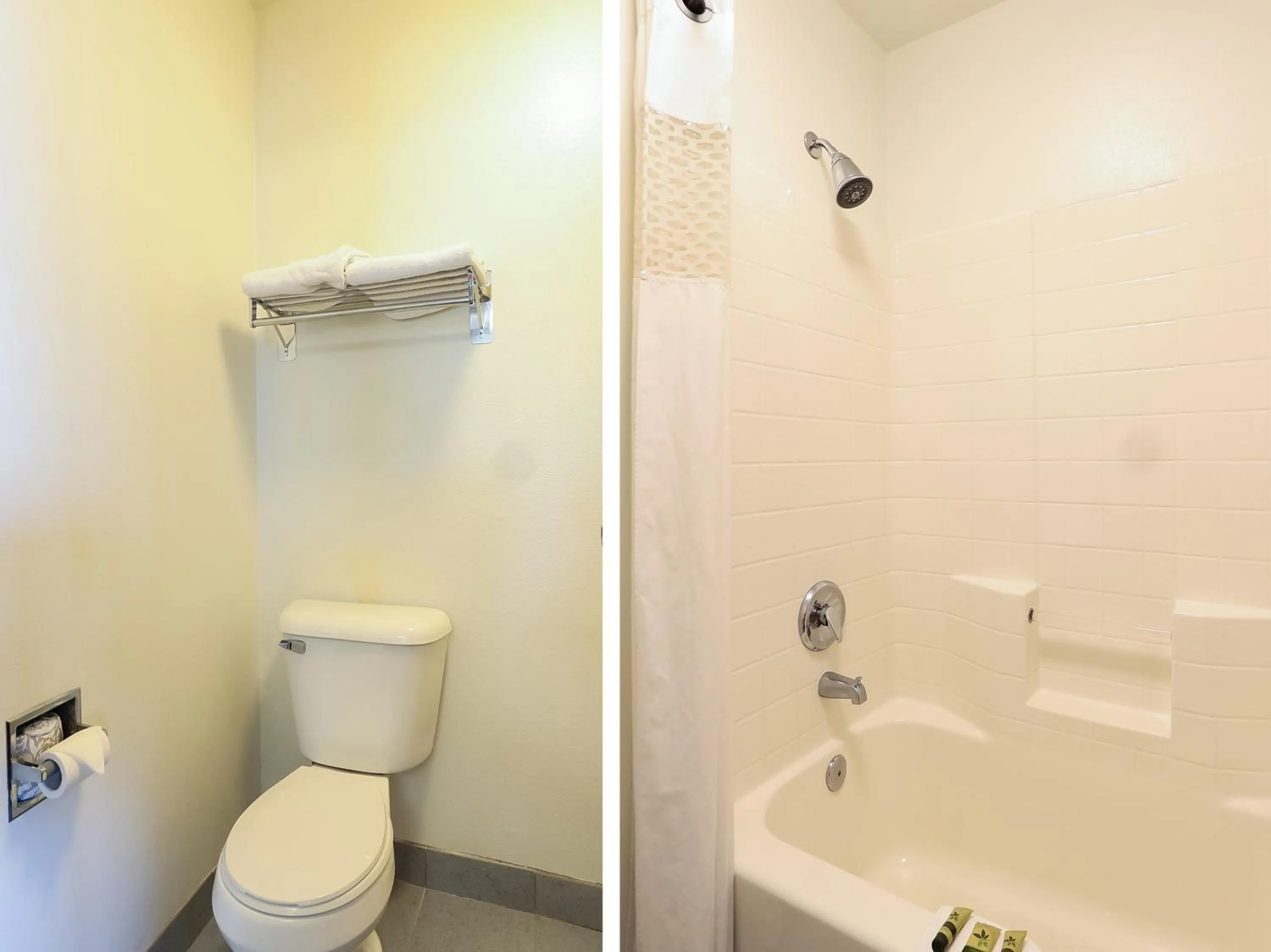 Bathroom in Siletz Bay Beachfront Hotel by OYO Lincoln City
