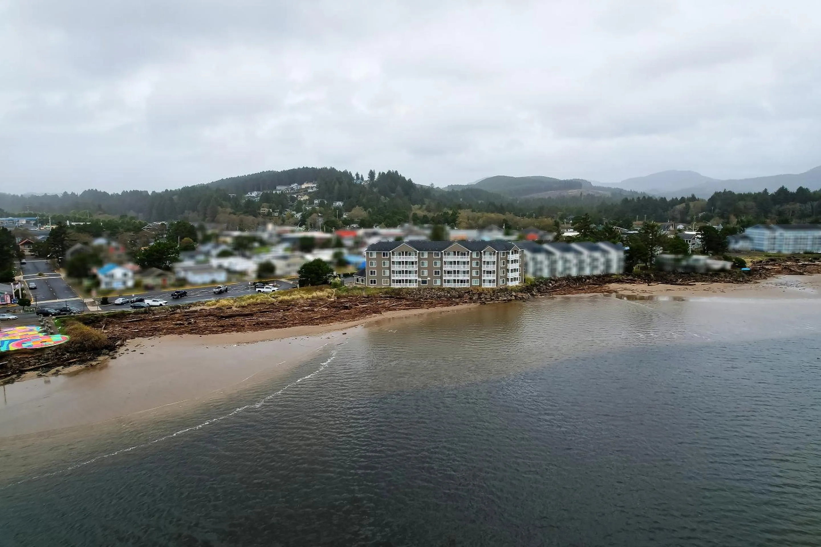 Facade/entrance in Siletz Bay Beachfront Hotel by OYO Lincoln City