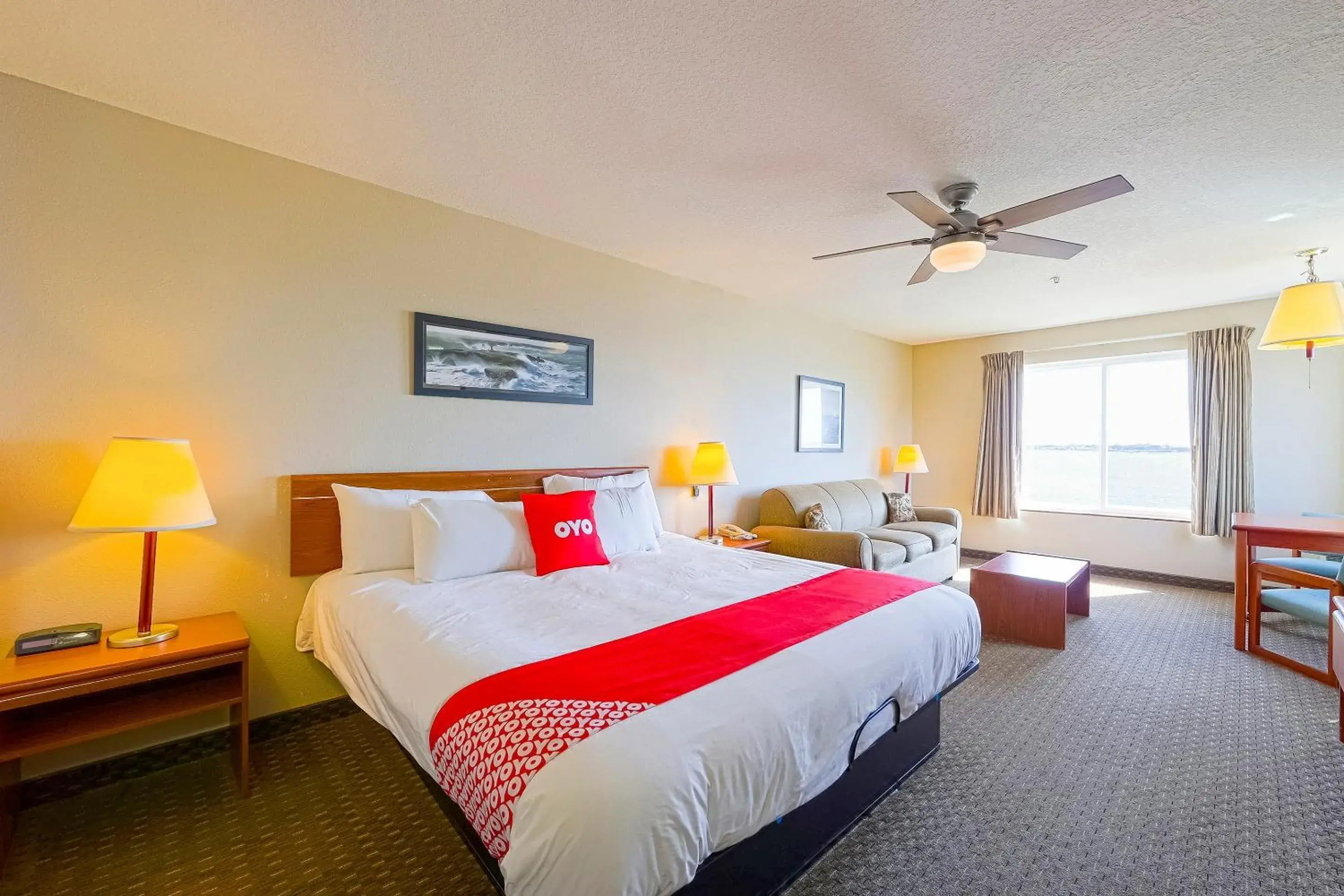 King Room - Bay view (Pet Friendly) in Siletz Bay Beachfront Hotel by OYO Lincoln City King Room - Bay view (Pet Friendly) in Siletz Bay Beachfront Hotel by OYO Lincoln City