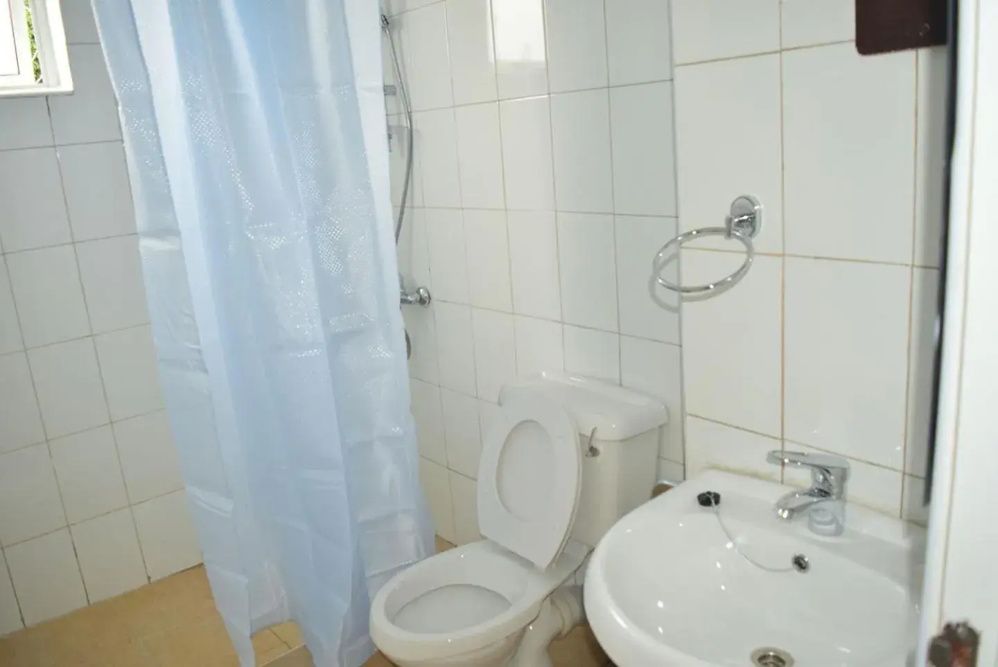 Three-Bedroom Apartment in Latitude 1 Suites Three-Bedroom Apartment in Latitude 1 Suites