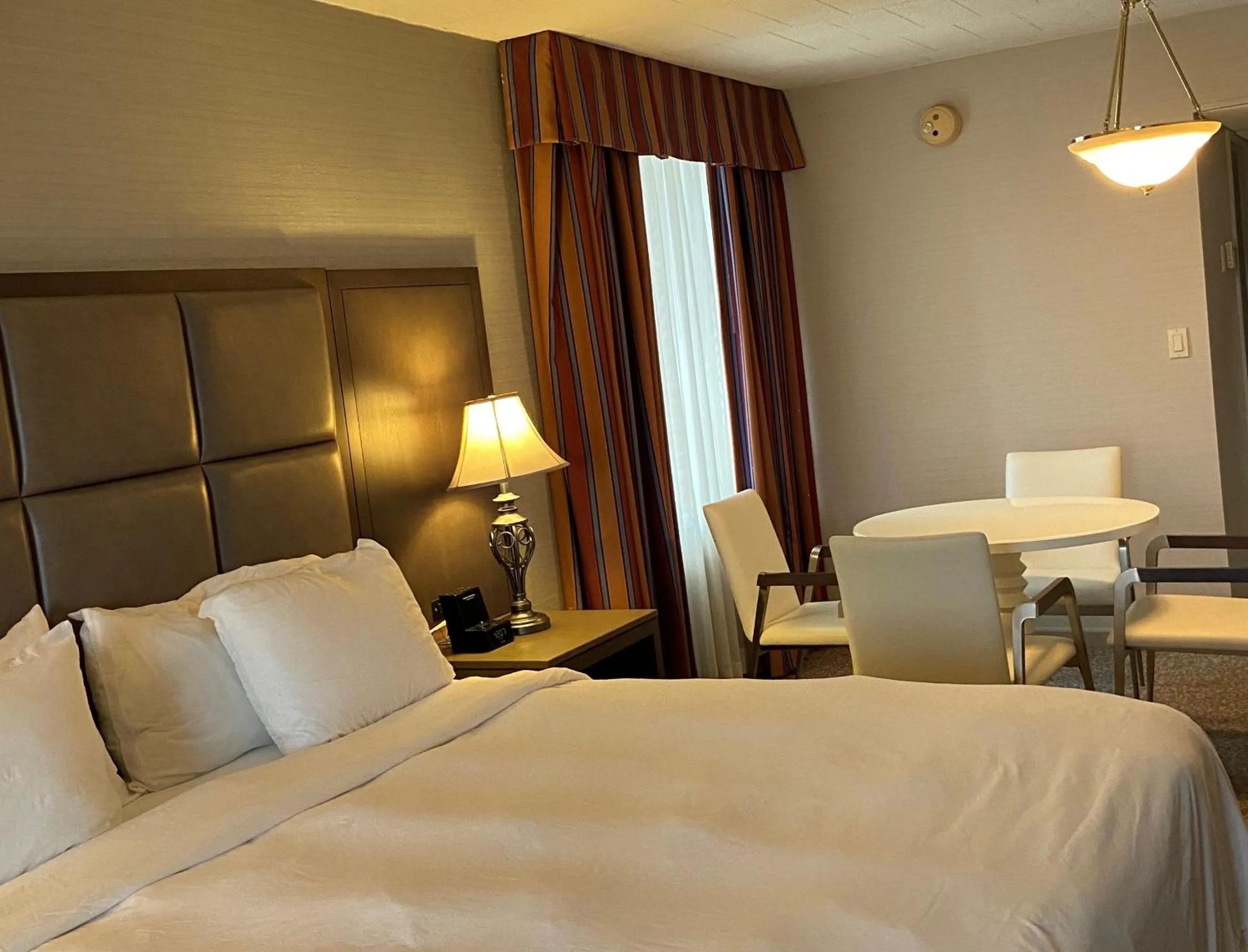 Bed in Radisson Hotel Hauppauge-Long Island