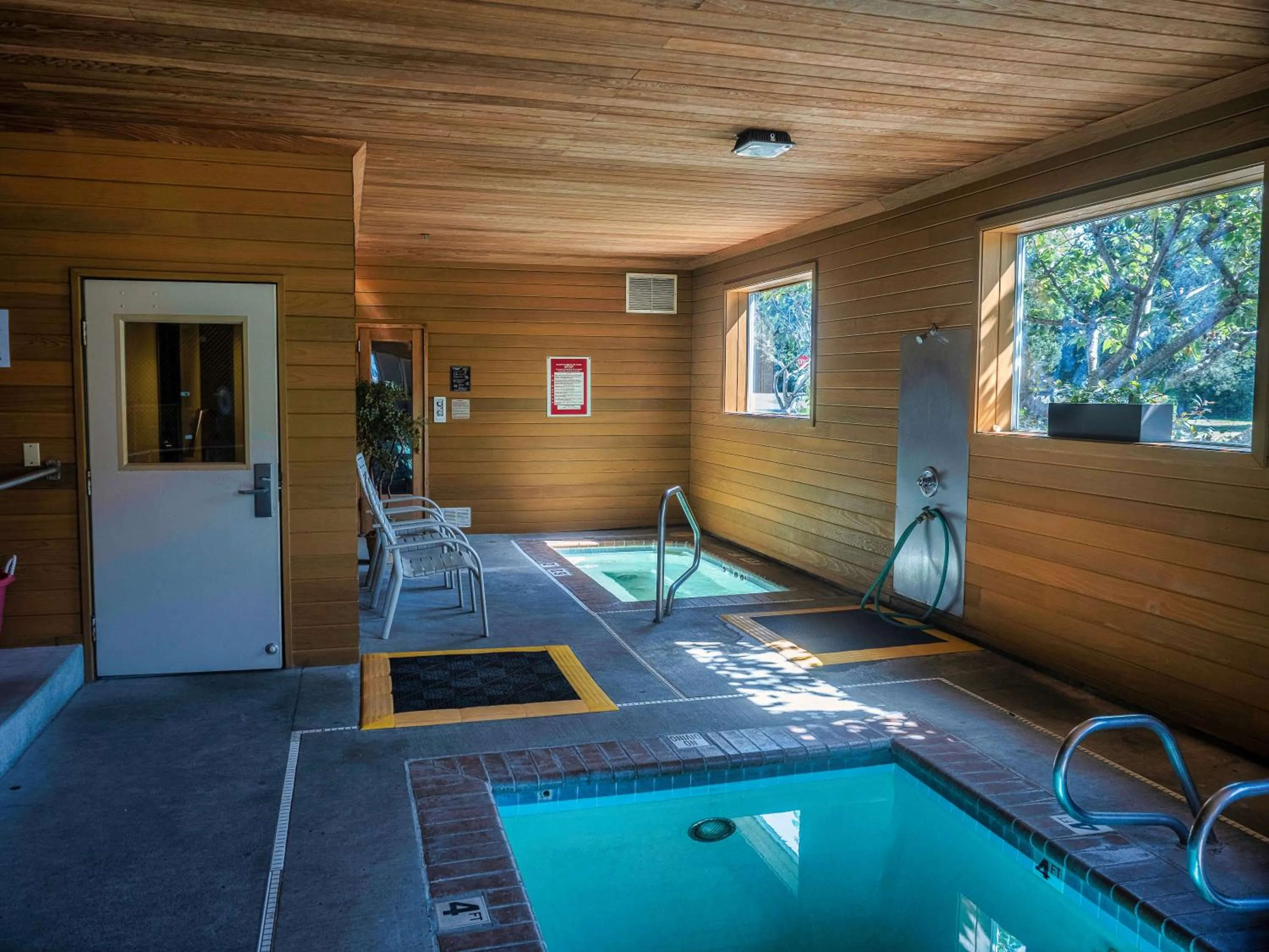 Swimming pool in The Hotel Garibaldi