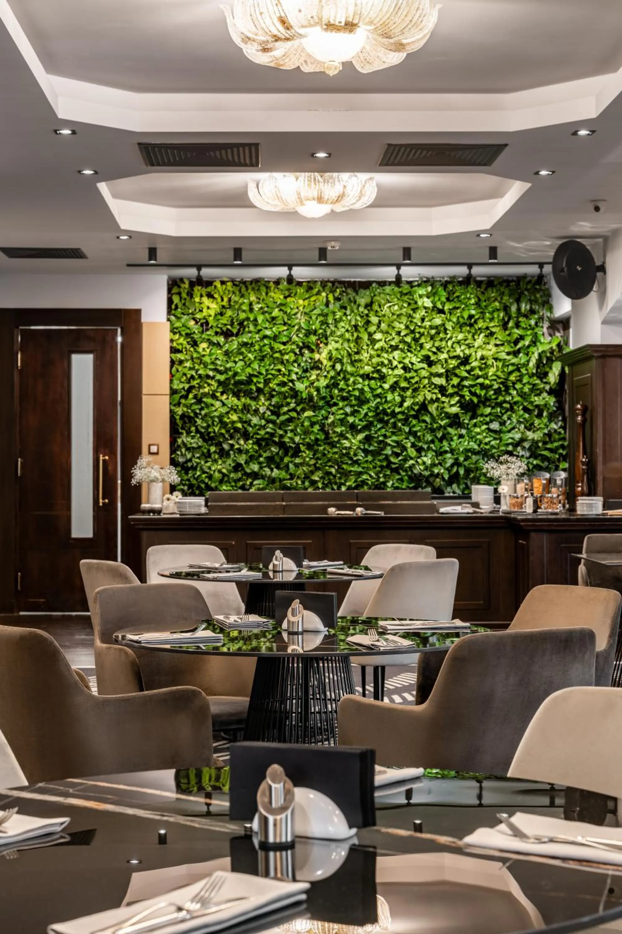 Restaurant/places to eat in Hotel VEGA Sofia