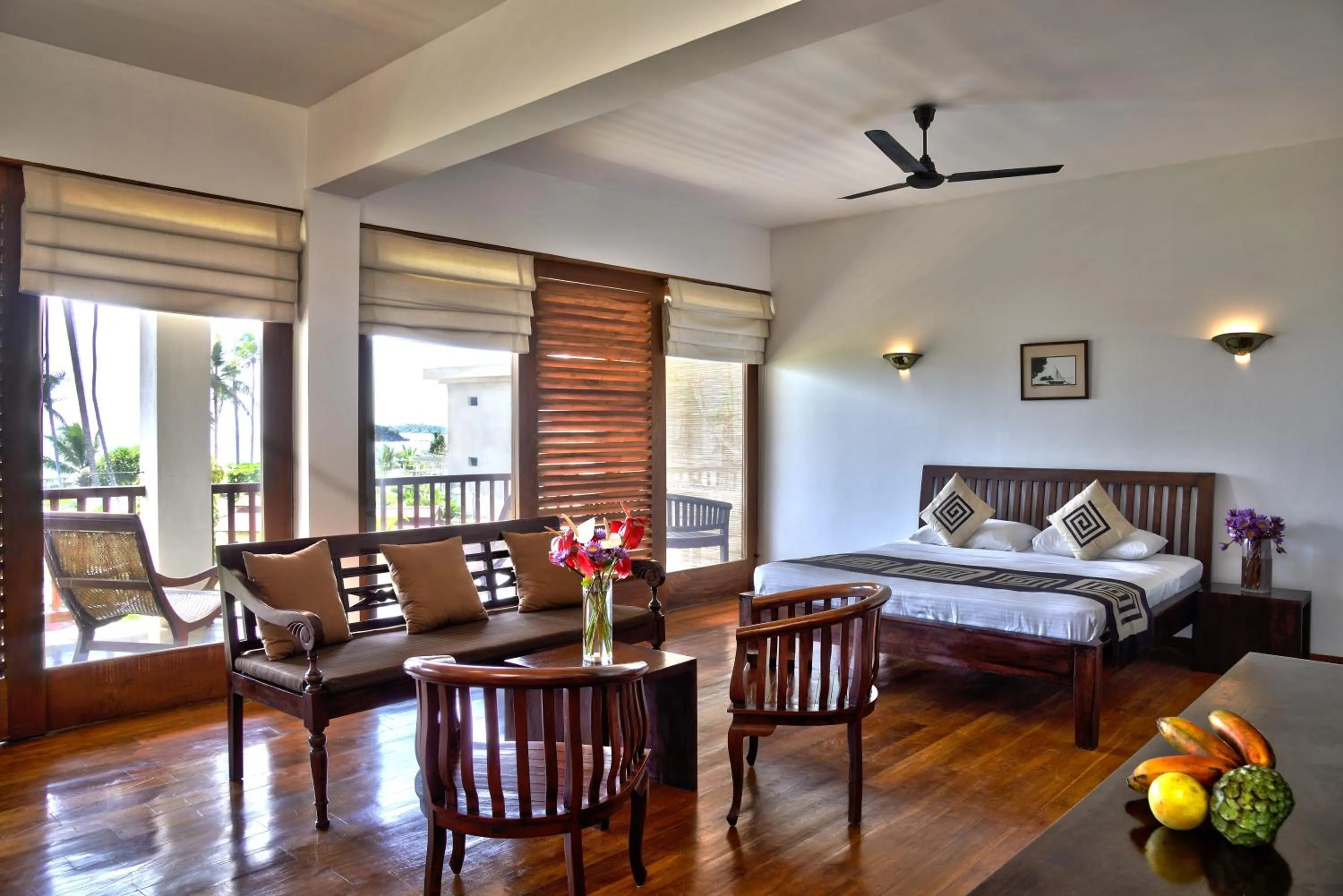 Photo of the whole room, Bed in Weligama Bay Resort