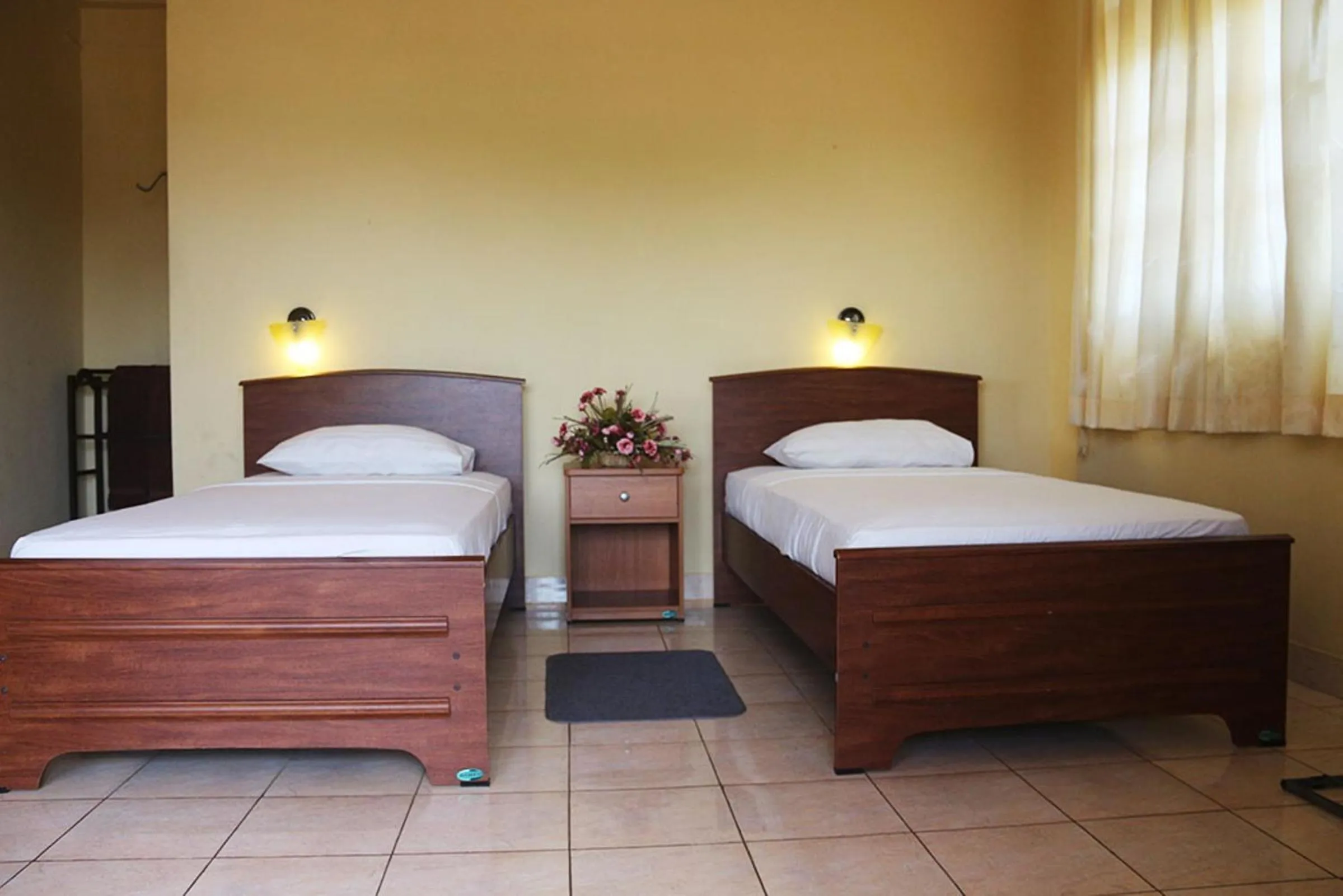 Bedroom, Bed in Hotel Red Rose