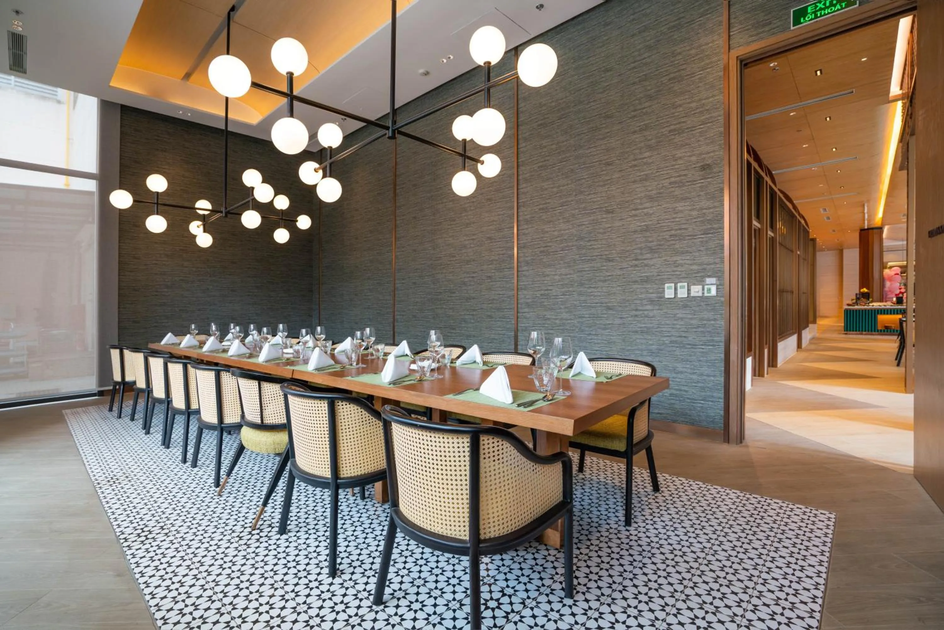 Restaurant/places to eat in Lotte Hotel Saigon