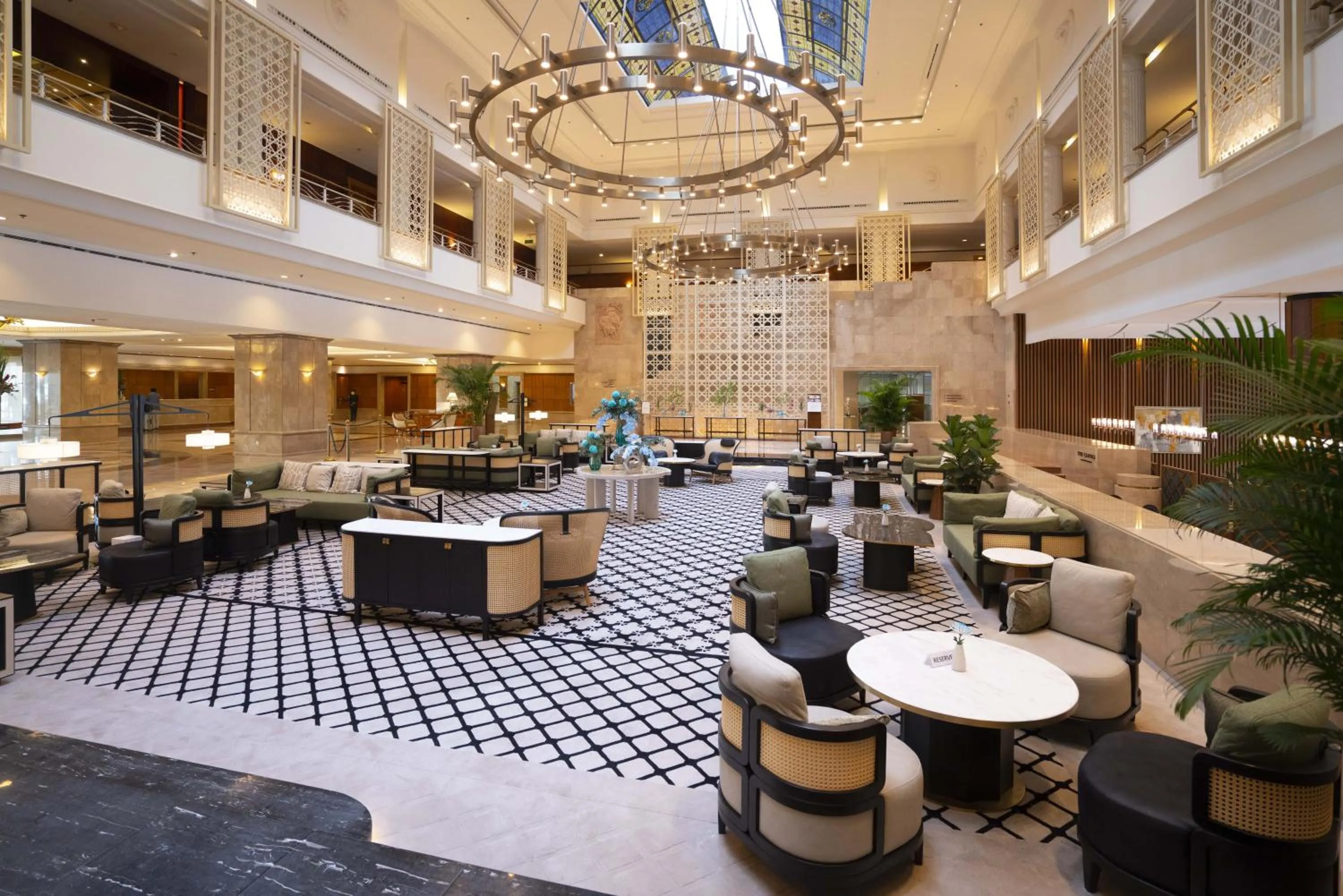Lounge or bar in Lotte Hotel Saigon