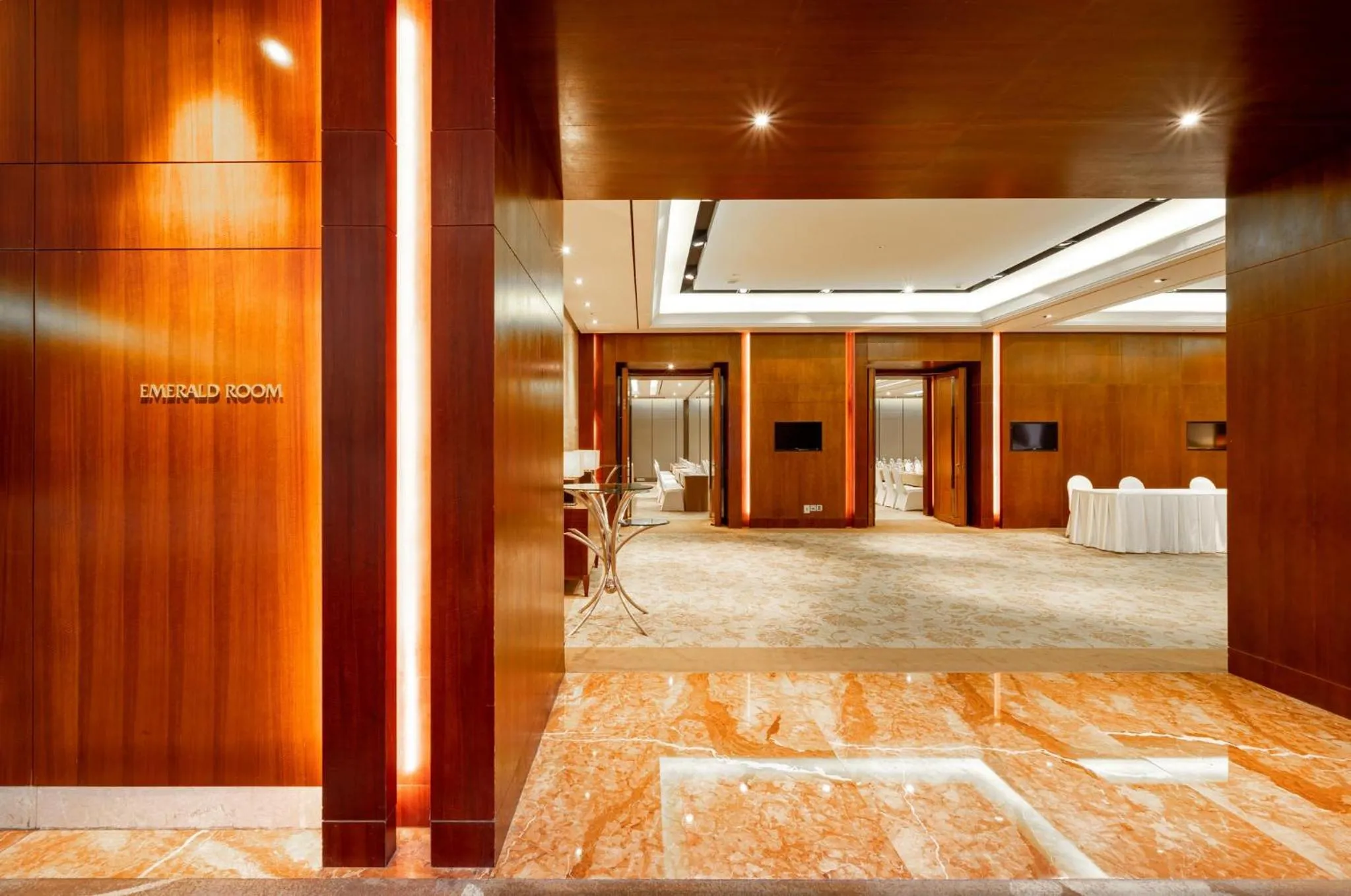 Meeting/conference room in Lotte Hotel Saigon