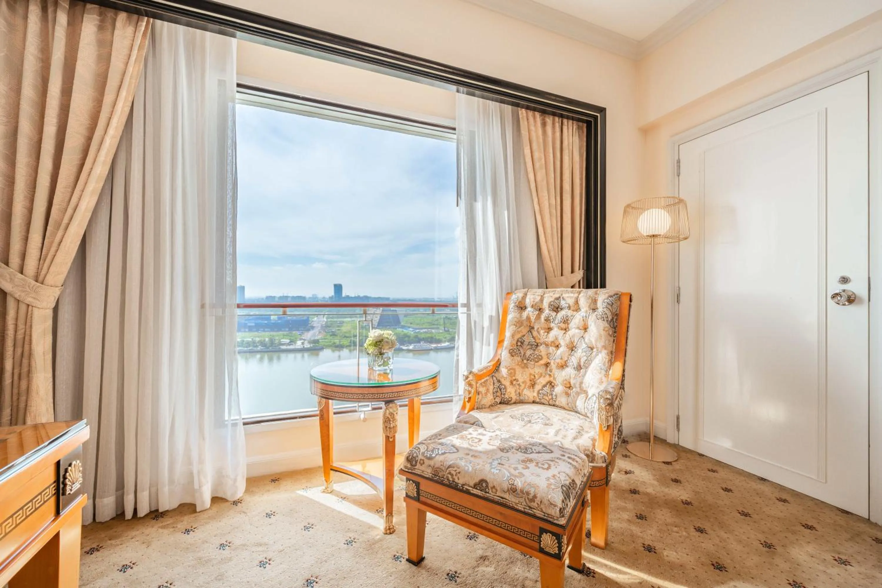 Seating area in Lotte Hotel Saigon