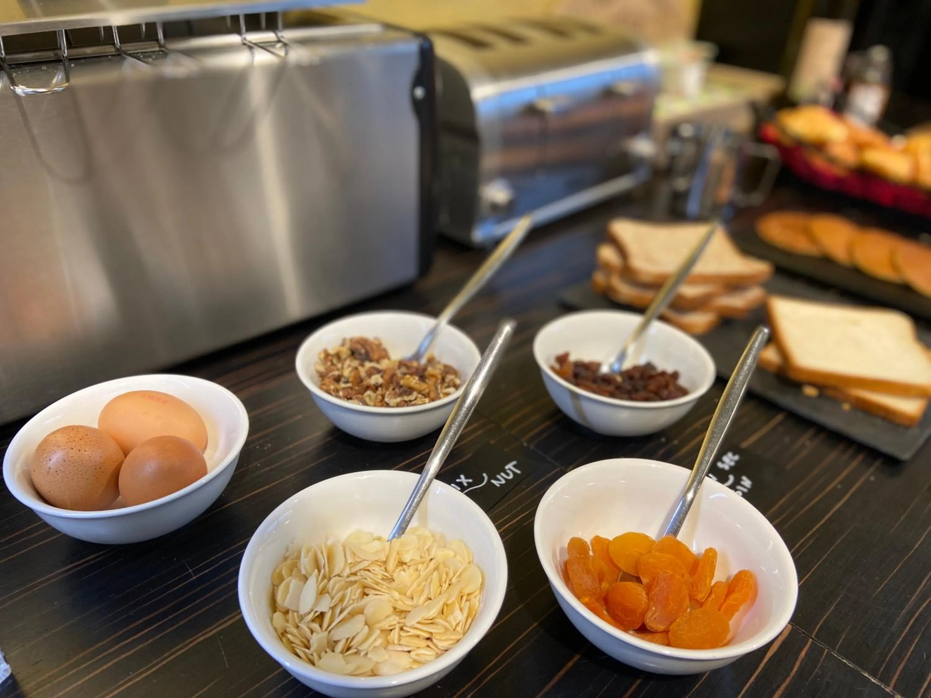 Continental breakfast in Best Western Hôtel Journel Saint-Laurent-du-Var Aéroport
