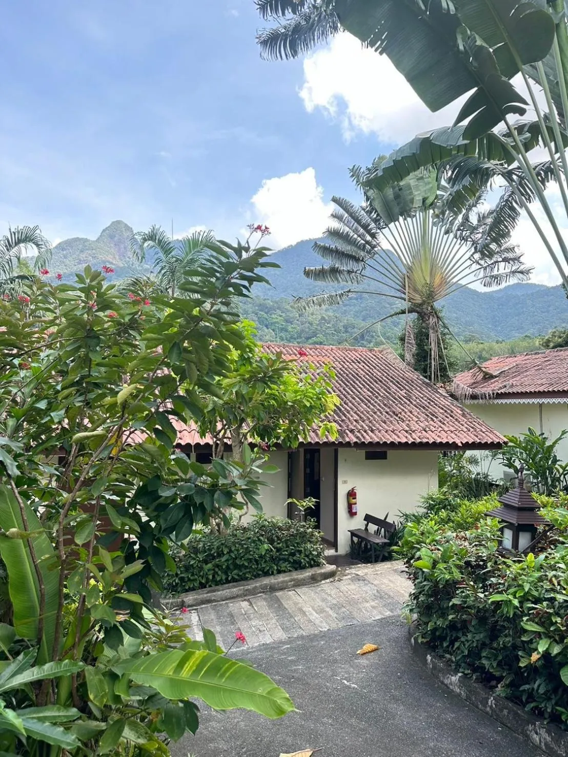 Property building in Chang Cliff Resort