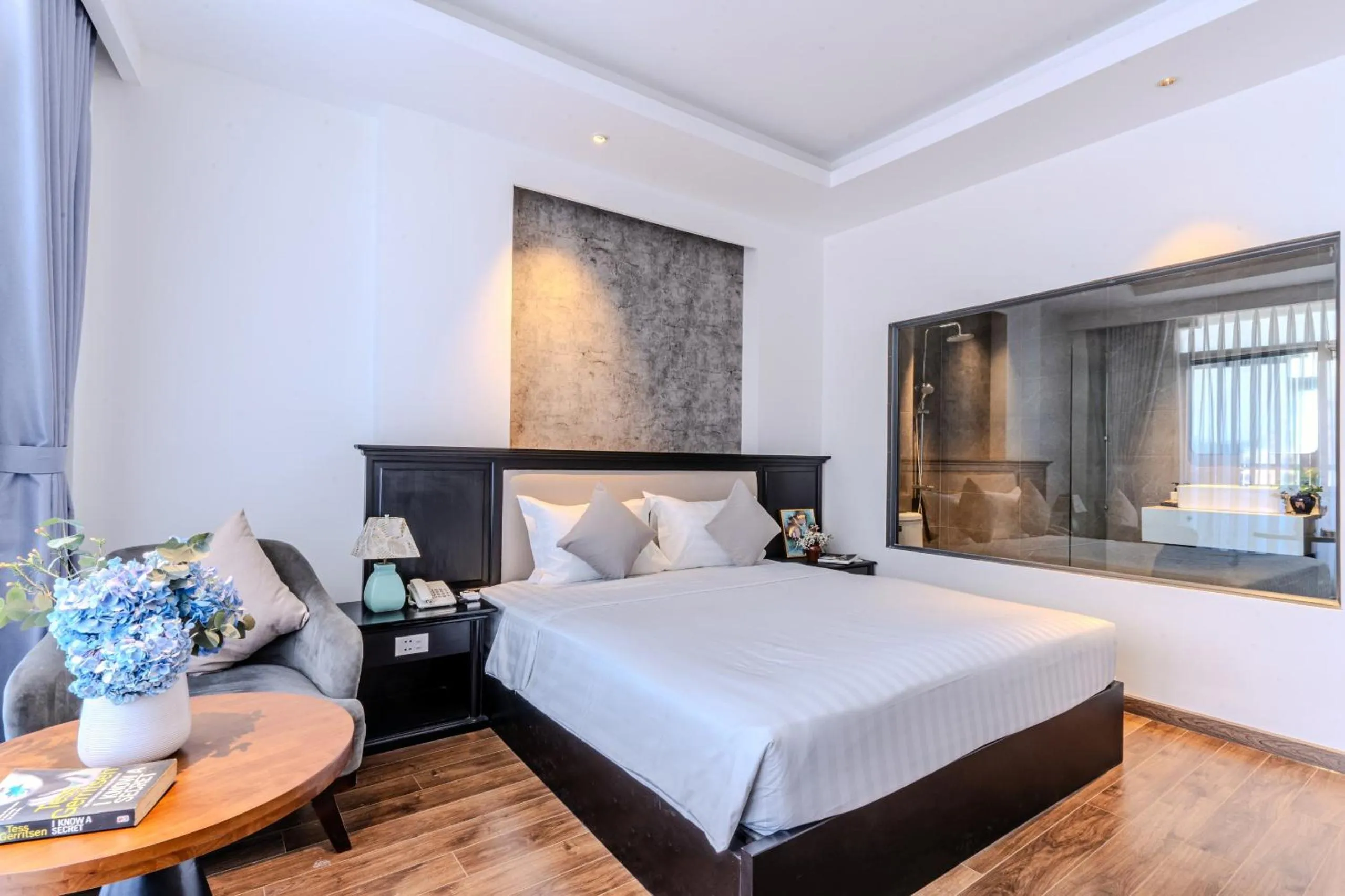 Bed in Cosmo Park Hotel