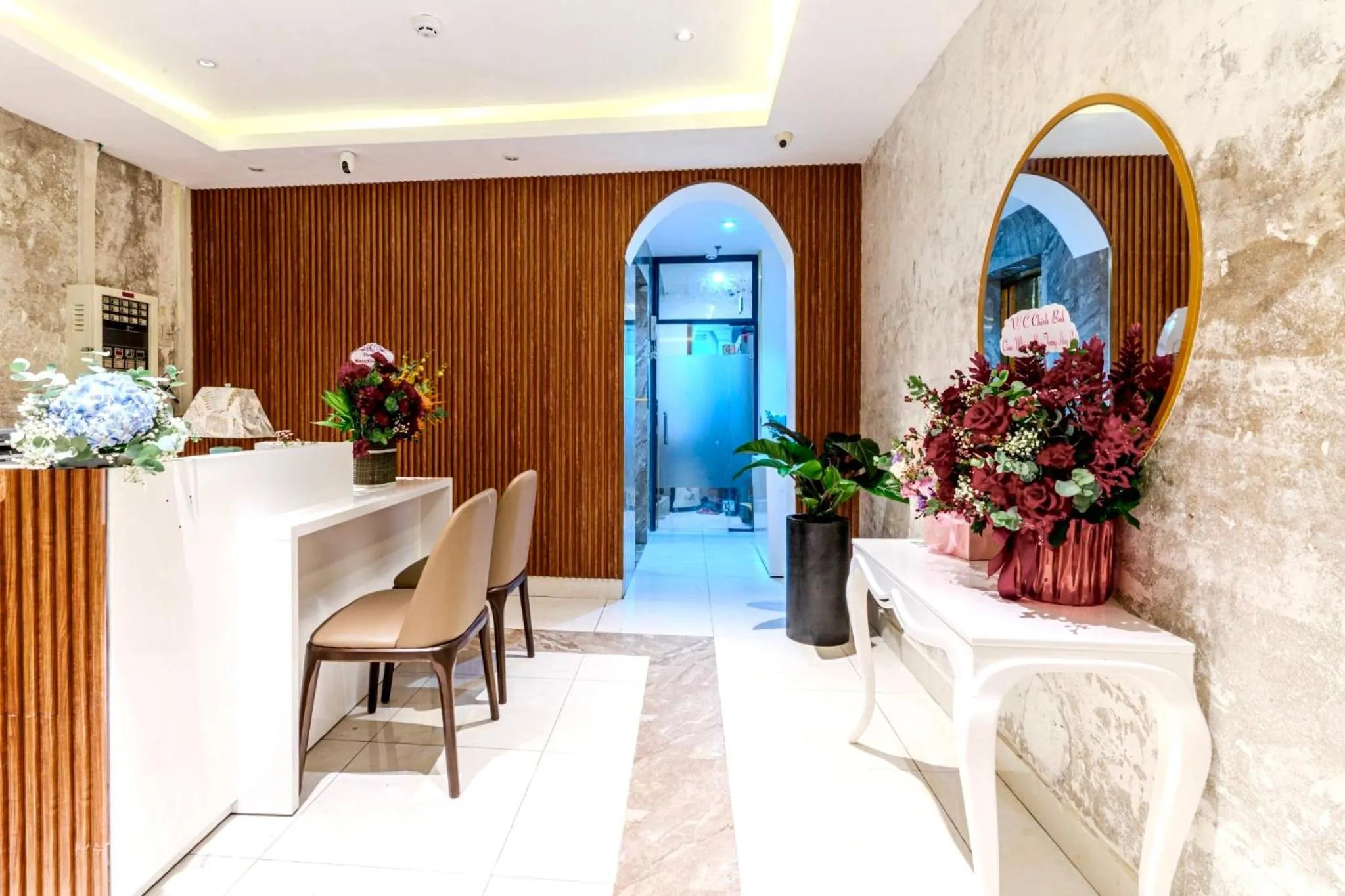 Lobby or reception in Cosmo Park Hotel