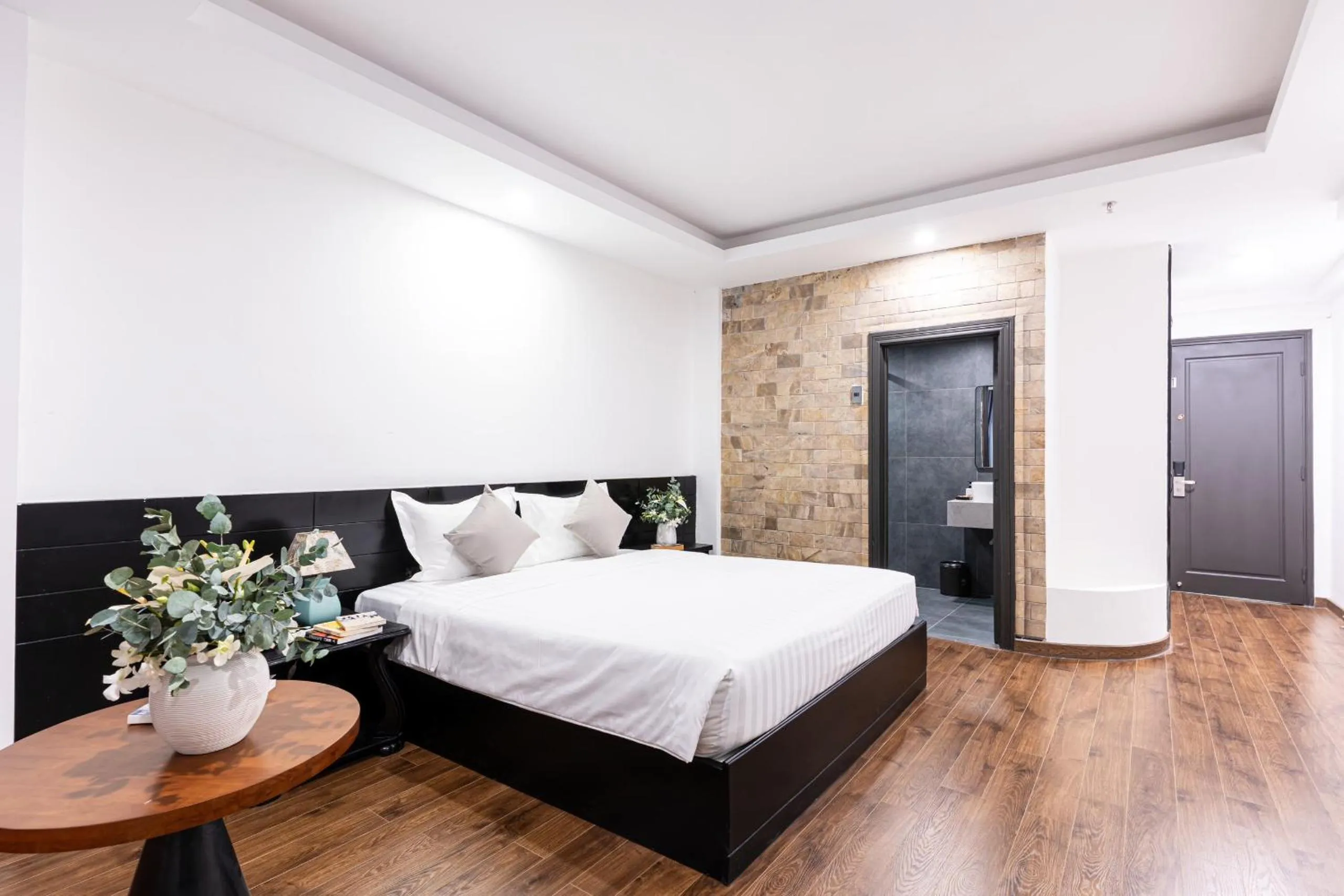 Bed in Cosmo Park Hotel