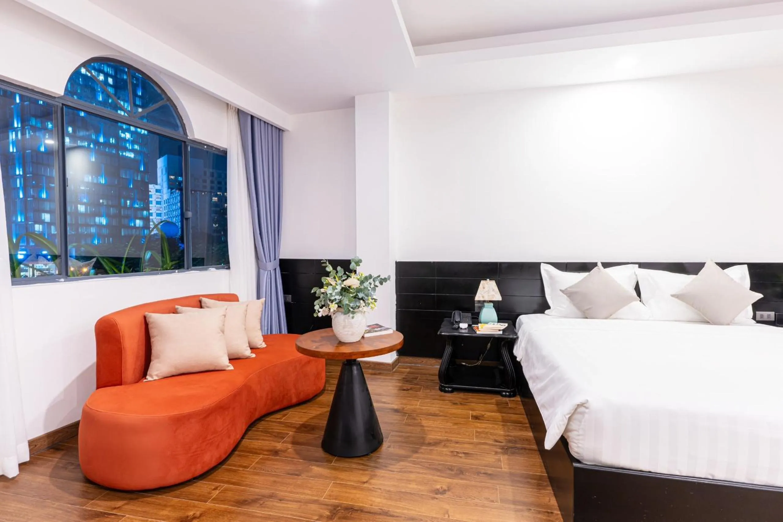 Bed in Cosmo Park Hotel