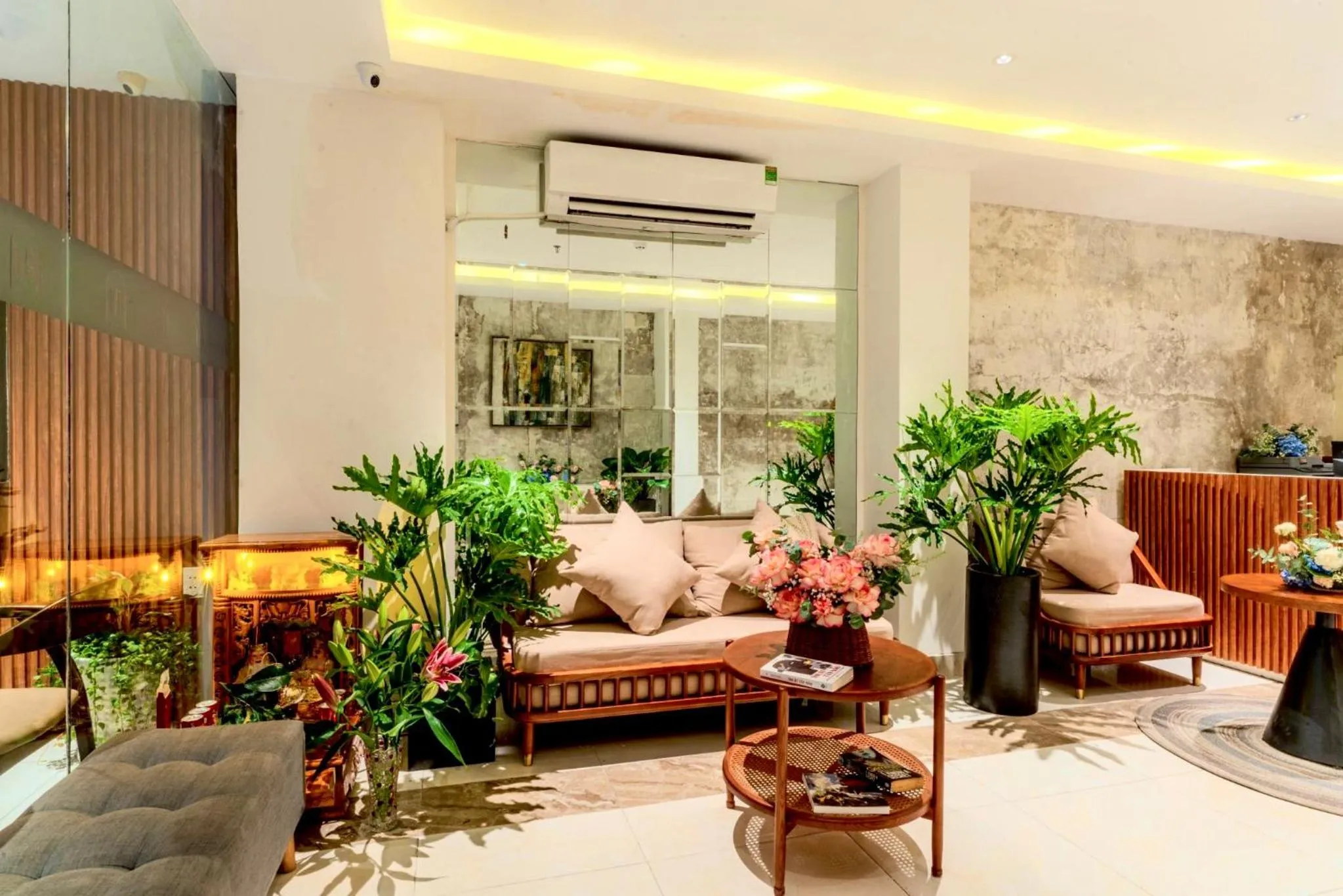 Seating area in Cosmo Park Hotel