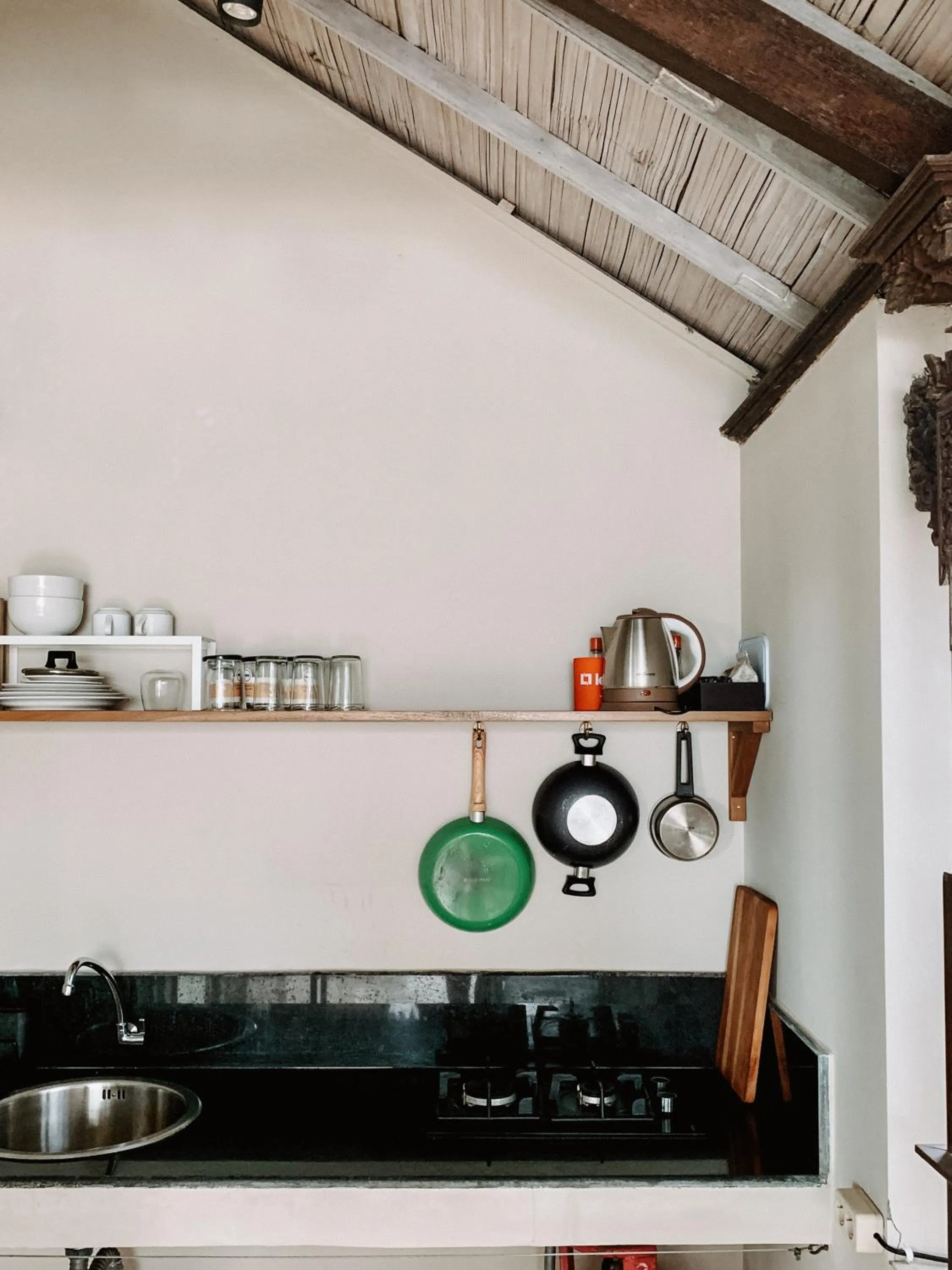 Kitchen or kitchenette in Kresna By The Sea By Kresna Hospitality