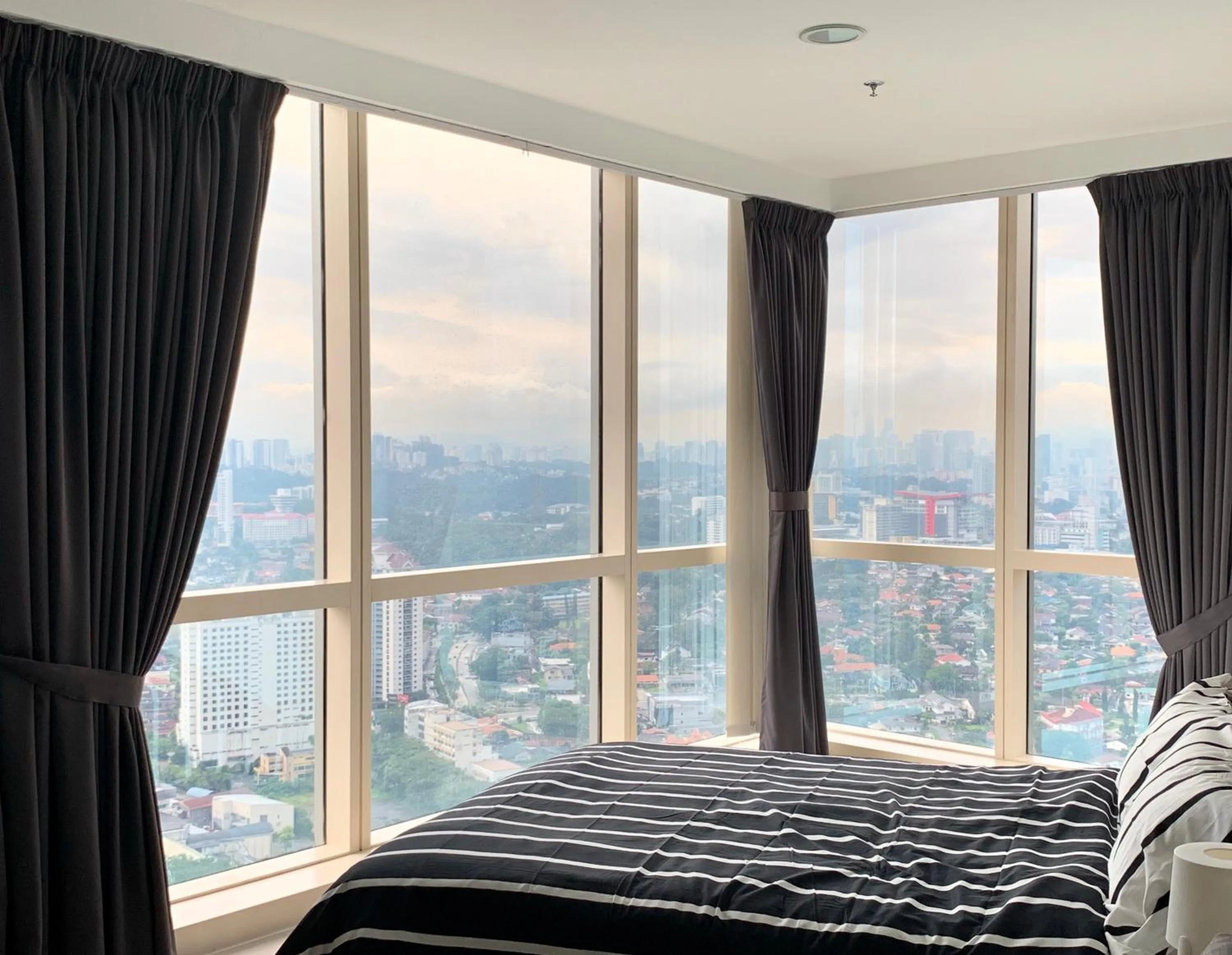 Bed in Ginger8 @ Pinnacle PJ