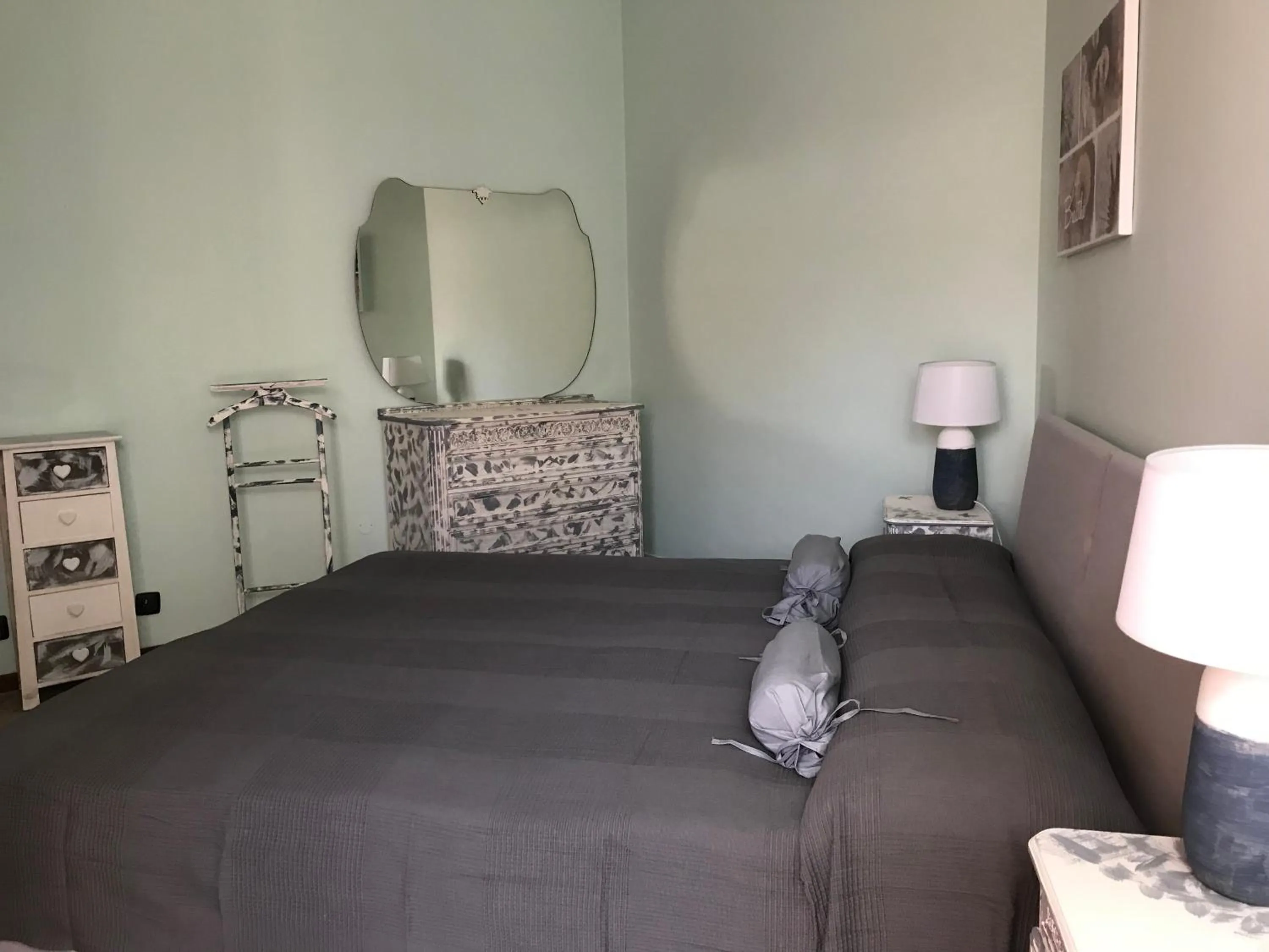 Bed in Gloria Apartment