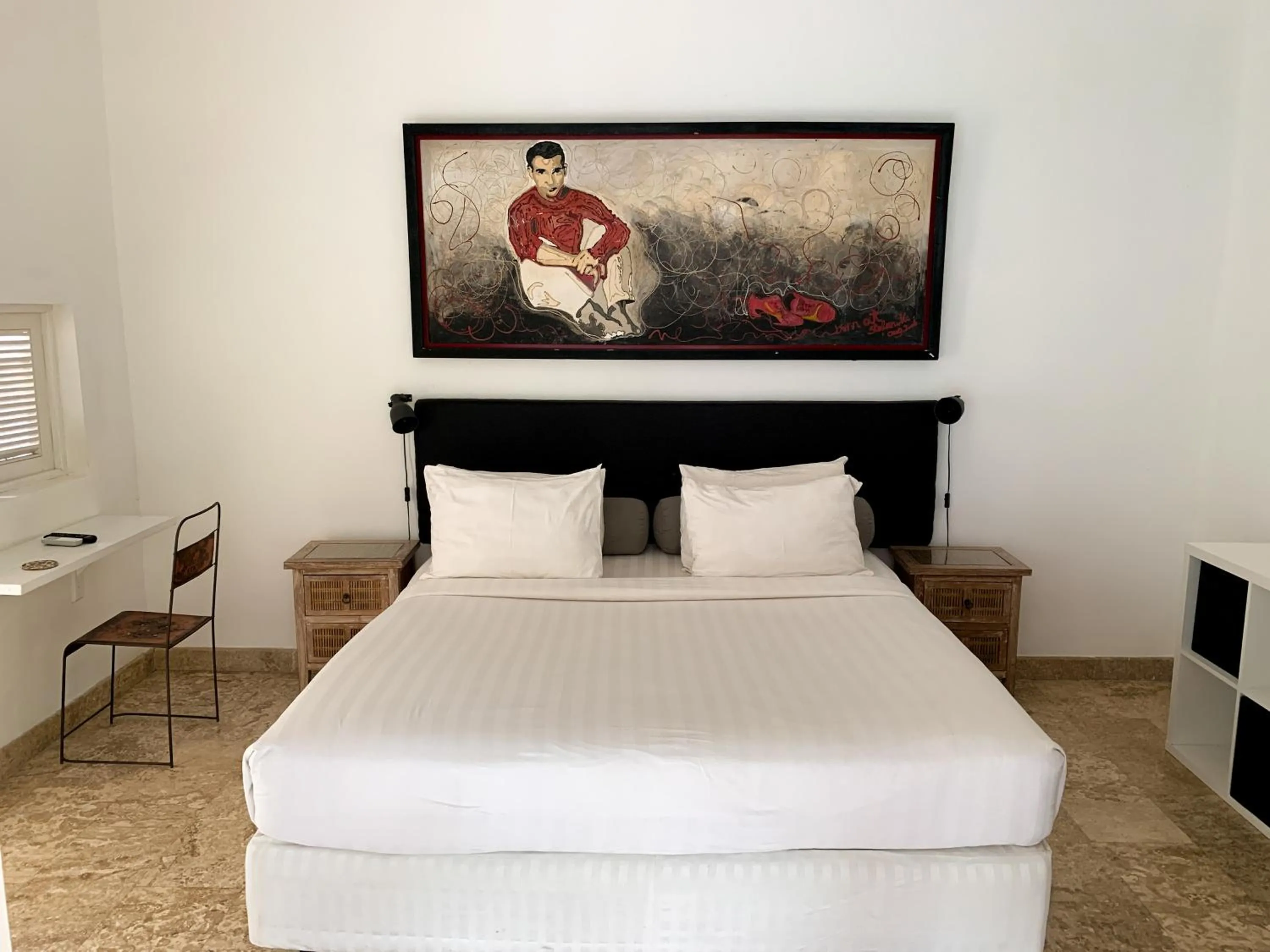 TV and multimedia, Bed in Happy Together By Kresna Hospitality