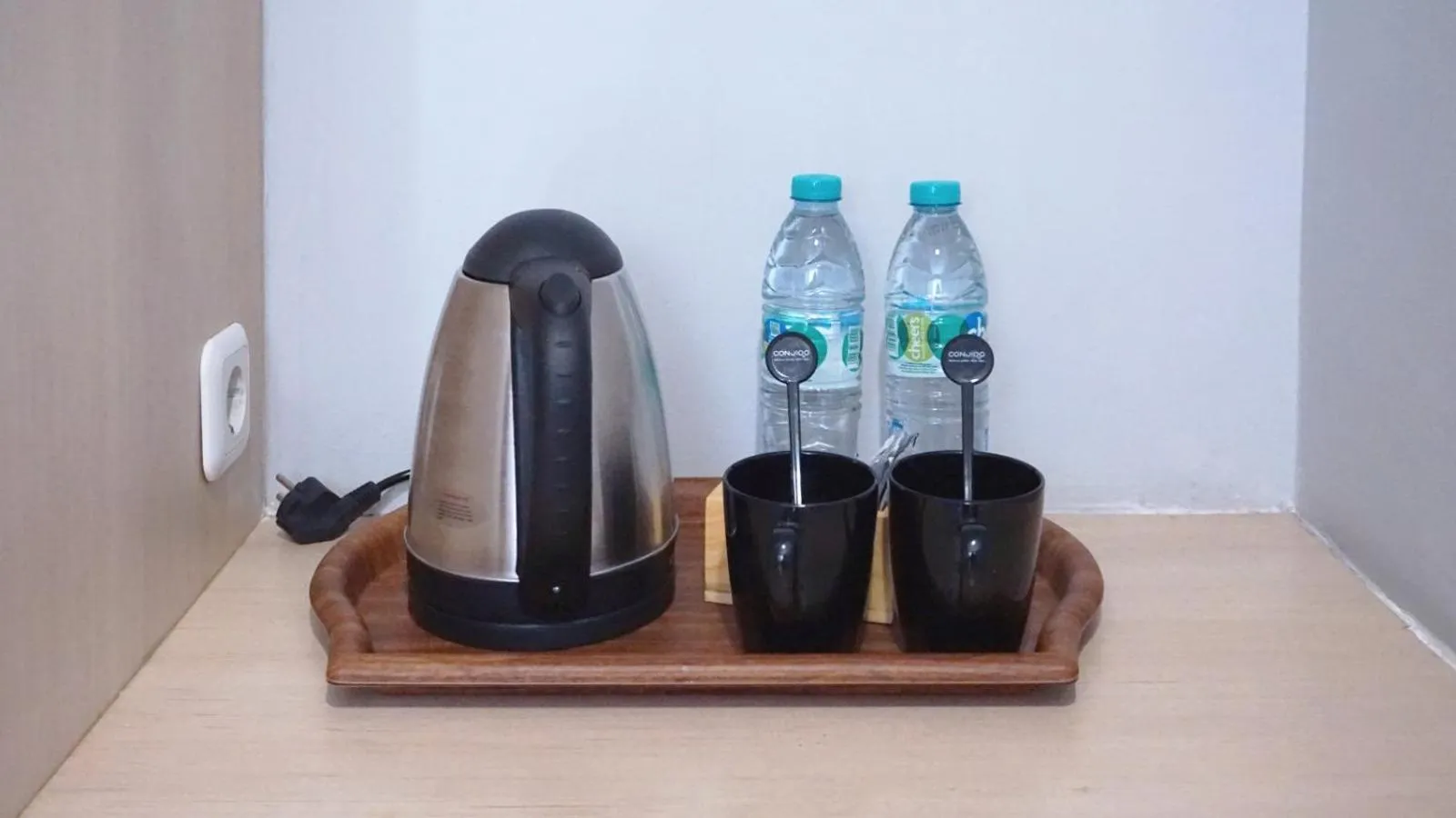 Coffee/tea facilities in Conjioo Hotel Kuta Managed By MHM