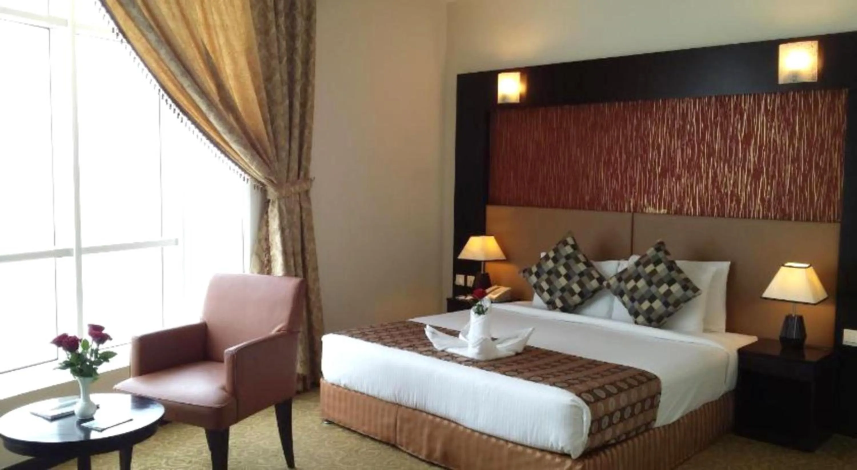 Photo of the whole room, Bed in Aryana Hotel