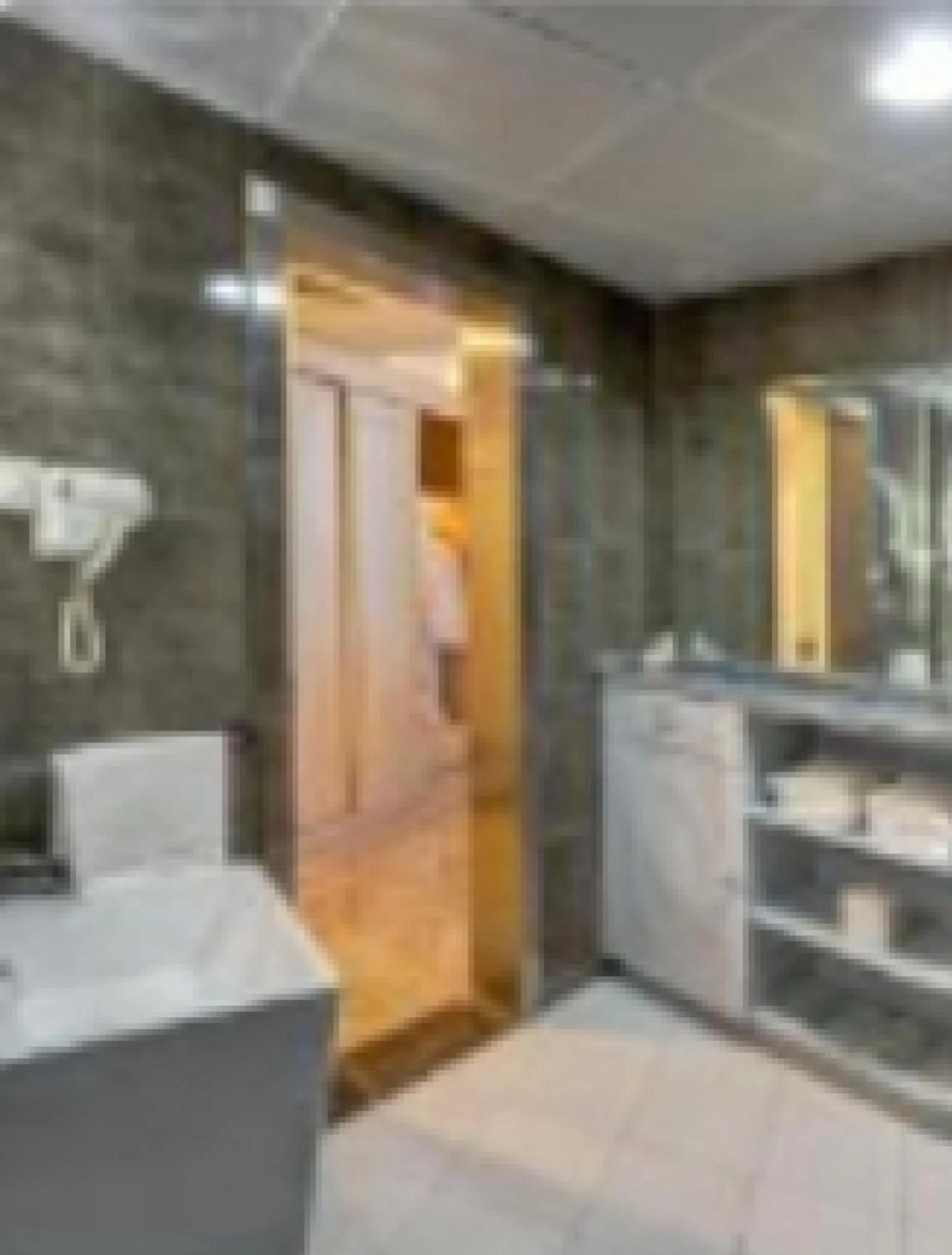 Bathroom, Bed in Aryana Hotel