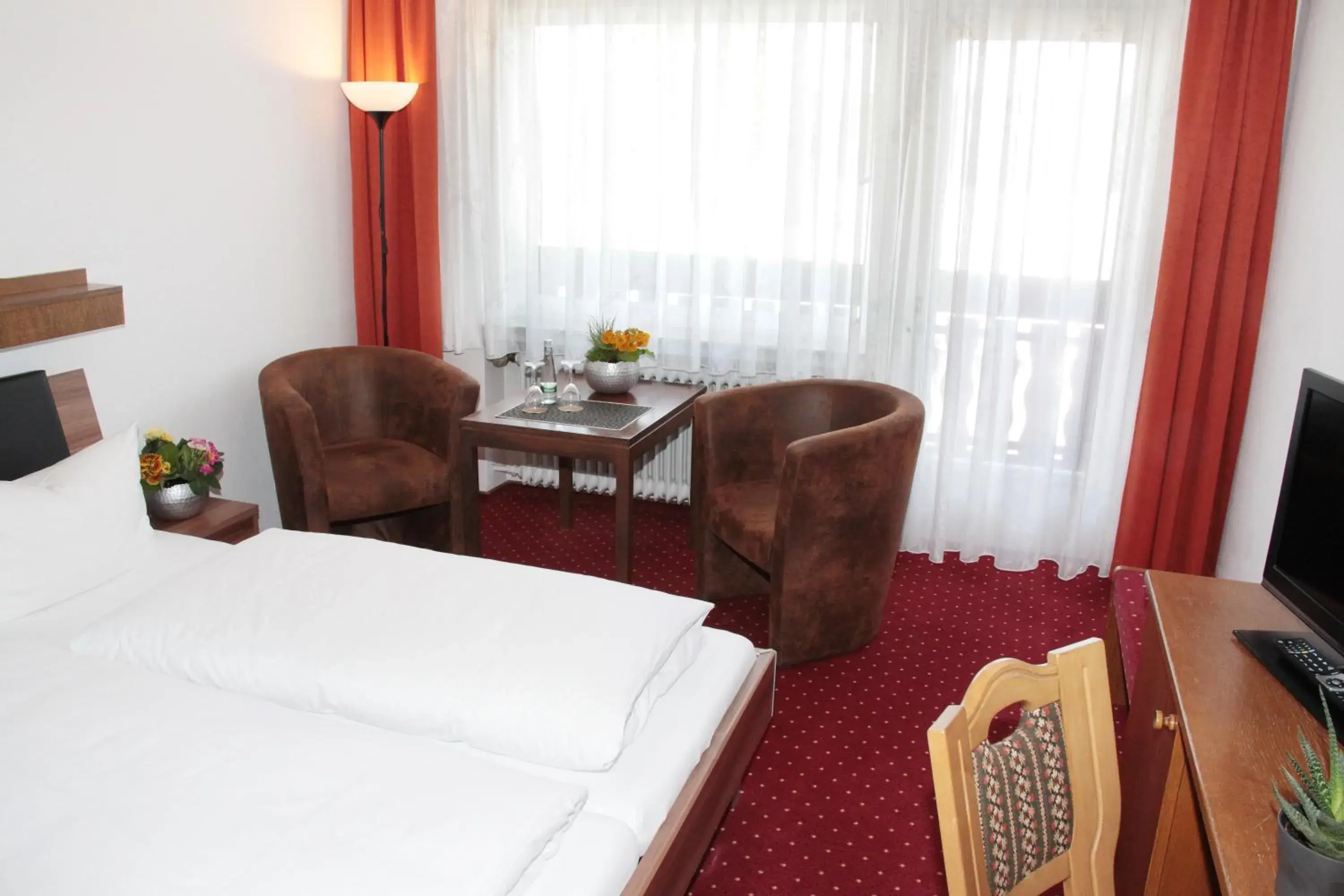 Double Room in Hotel an der Sonne & Restaurant Zum Schneiger Double Room in Hotel an der Sonne & Restaurant Zum Schneiger