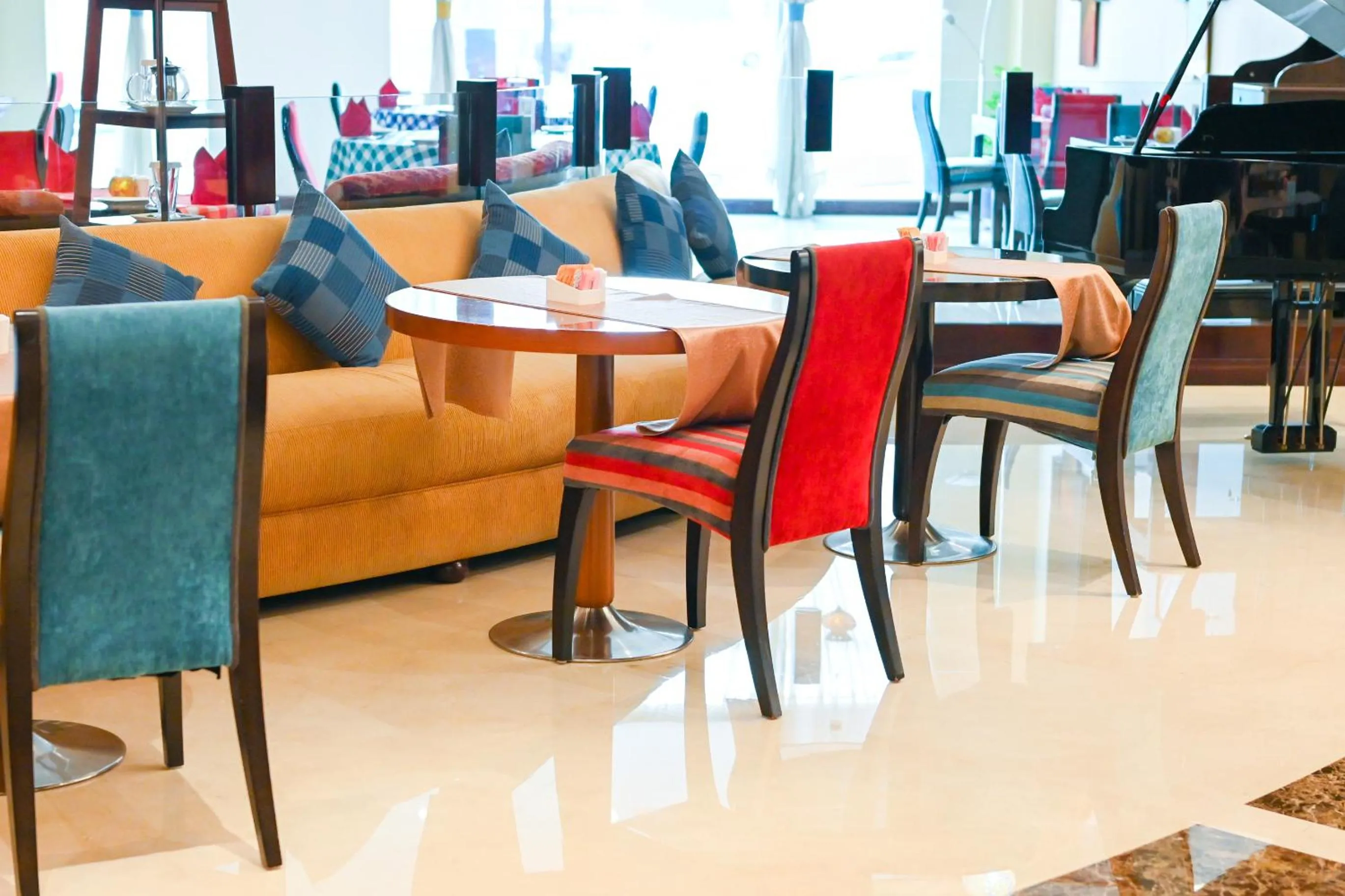 Restaurant/places to eat in City Seasons Hotel & Suites Muscat