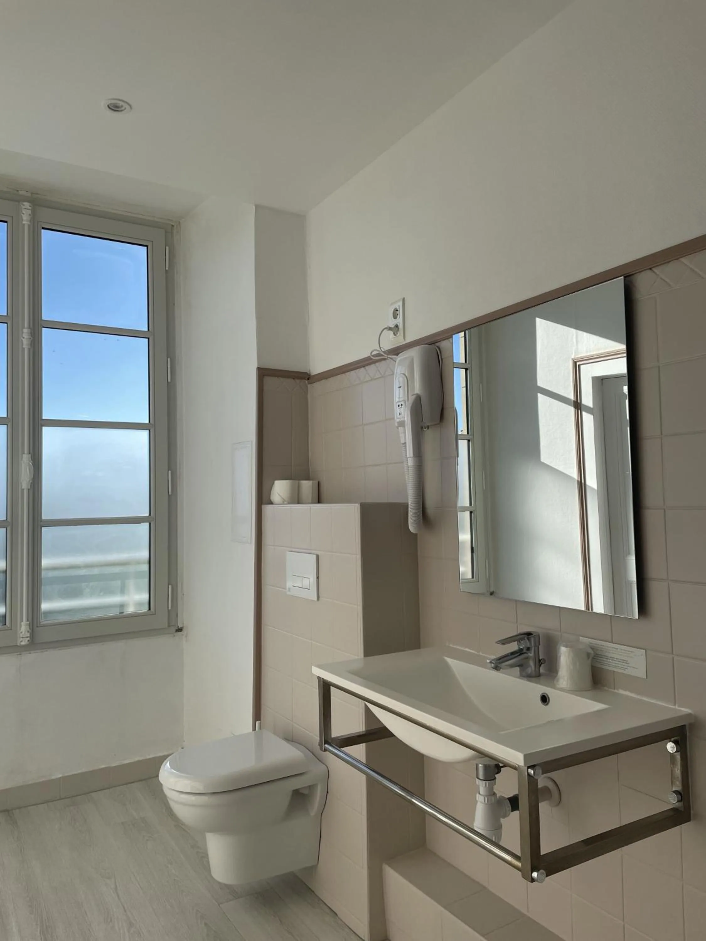 Hotel The Originals Château de Perigny