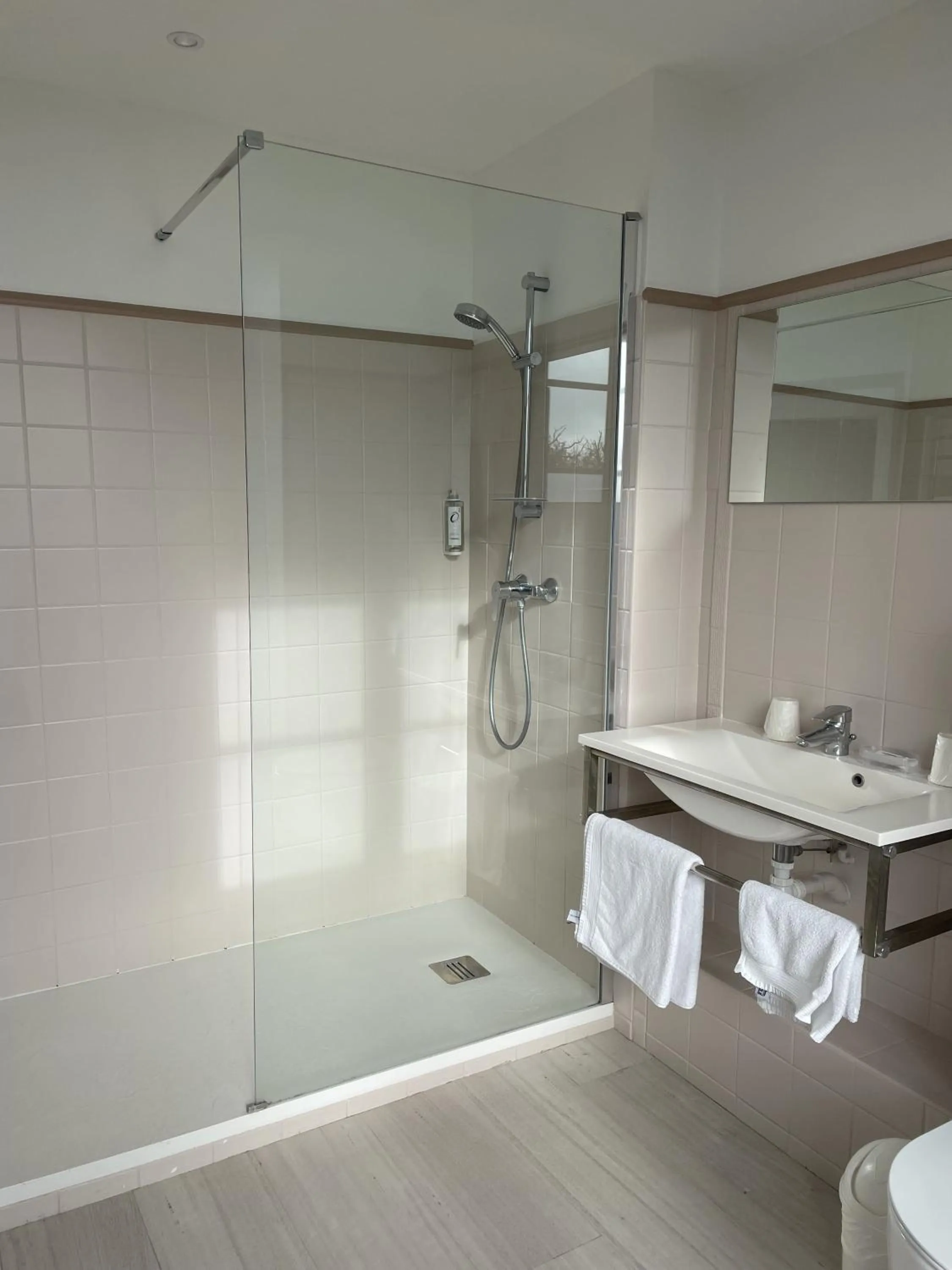 Hotel The Originals Château de Perigny