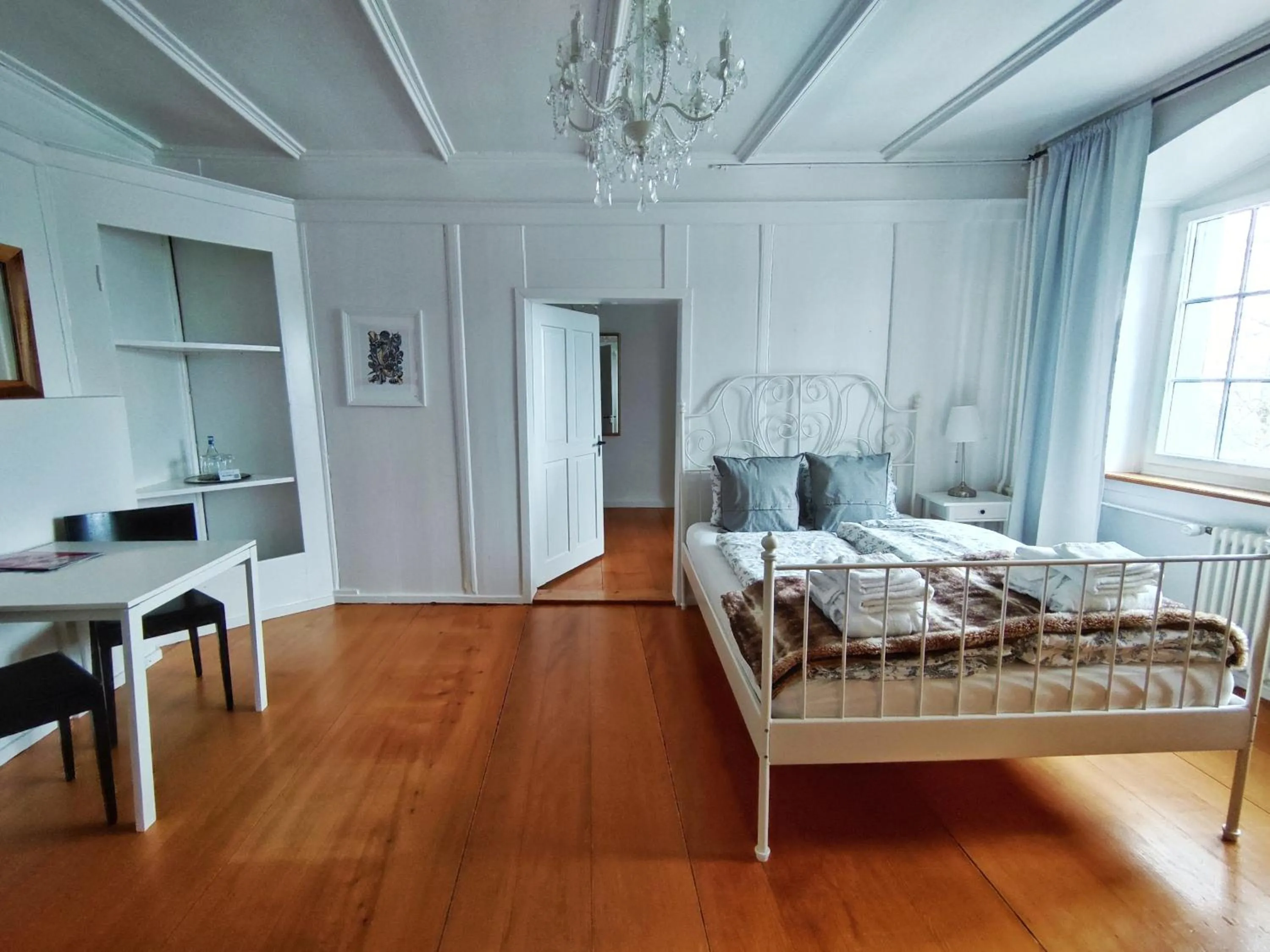 Bed in Hotel & Restaurant Schloss Schwandegg