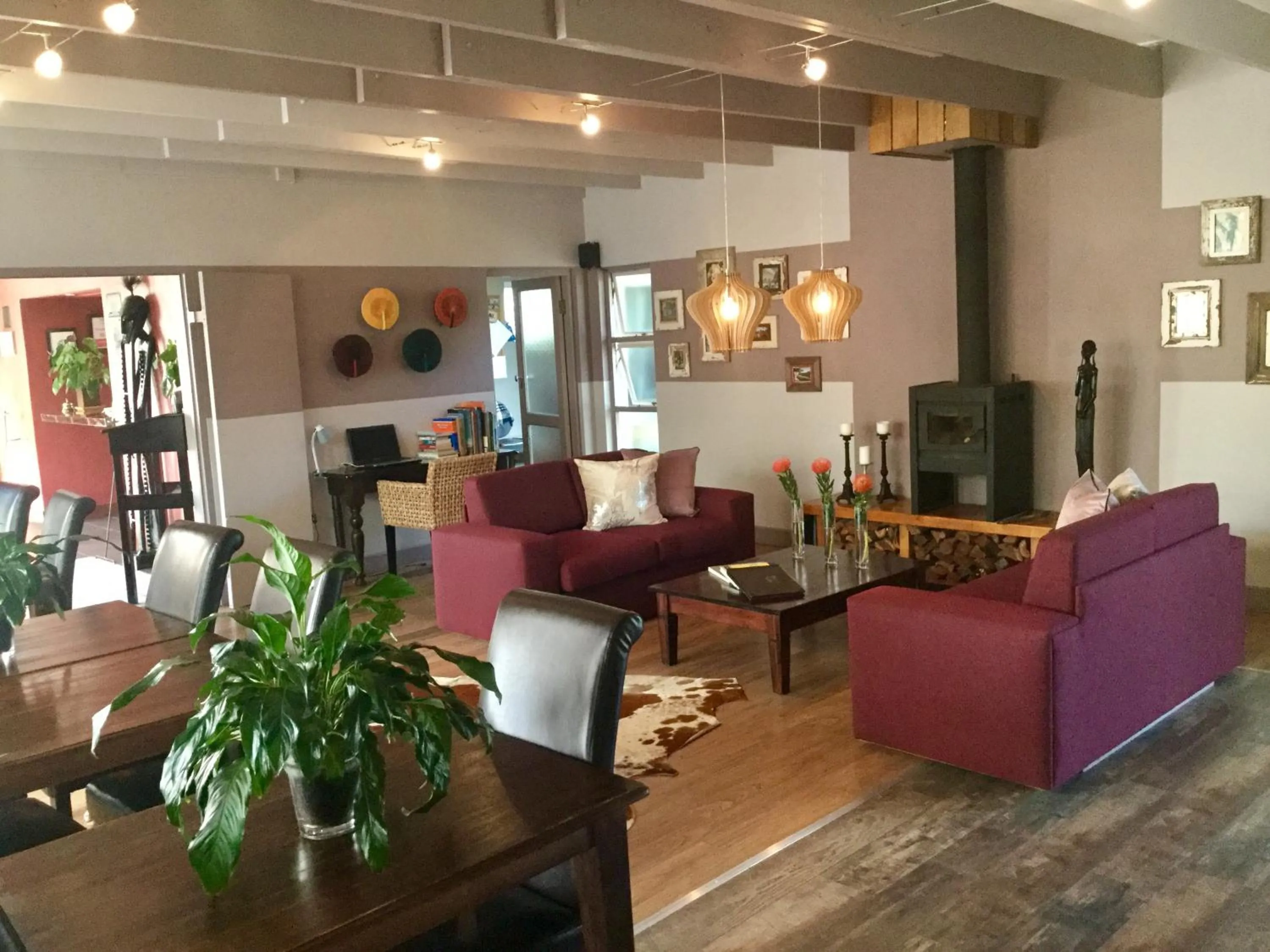 Lobby or reception in Lily Pond Country Lodge