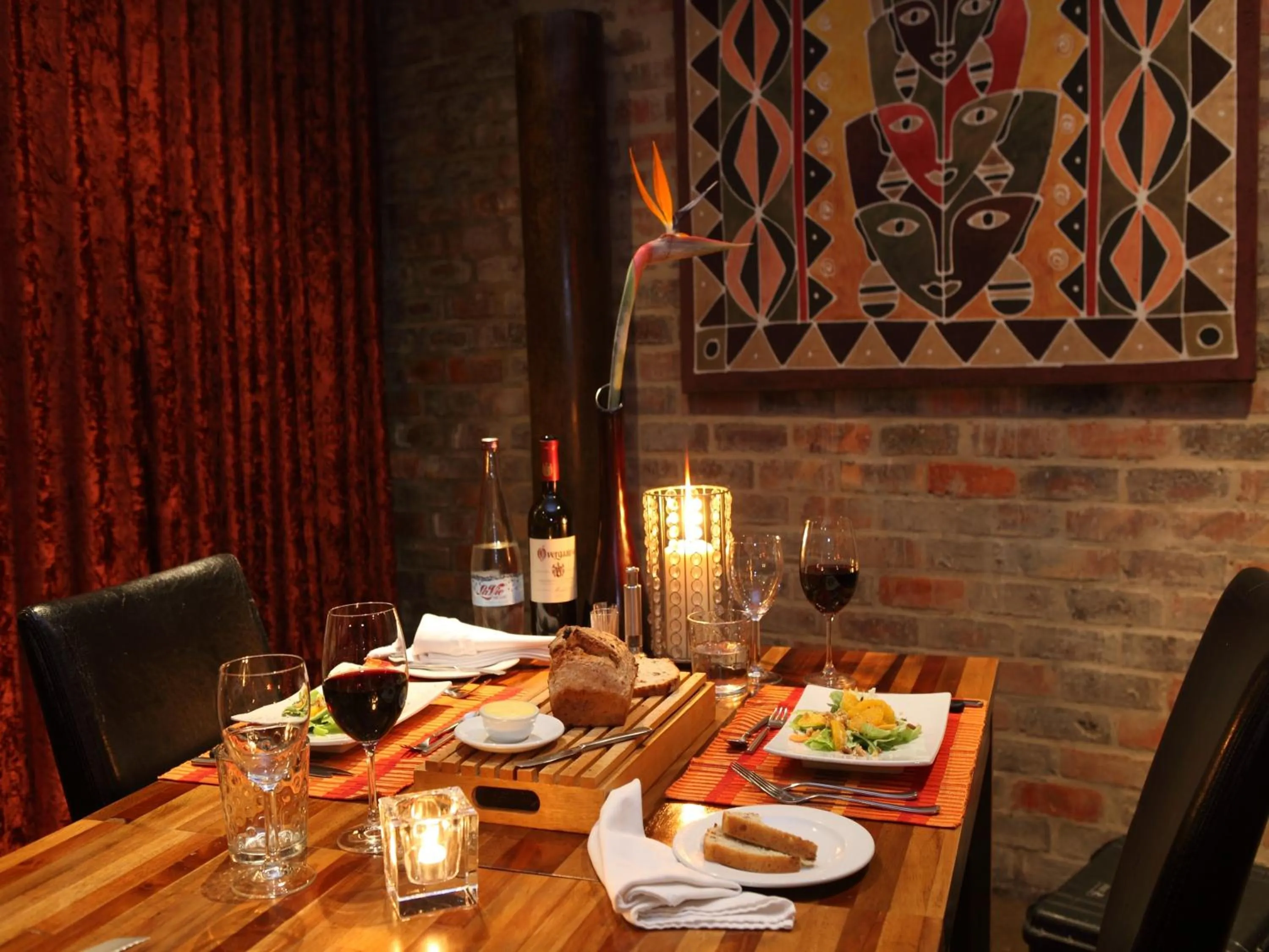 Restaurant/places to eat in Lily Pond Country Lodge